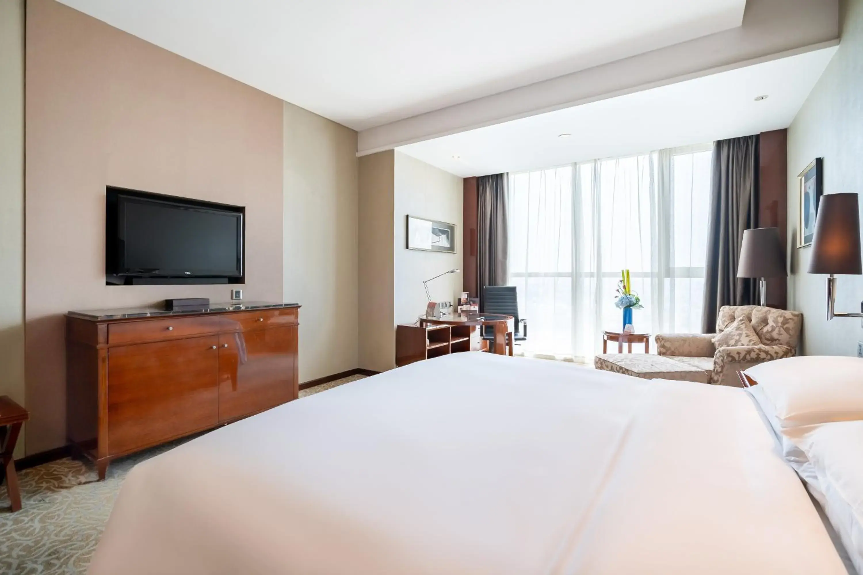 Photo of the whole room in Crowne Plaza Zhenjiang, an IHG Hotel