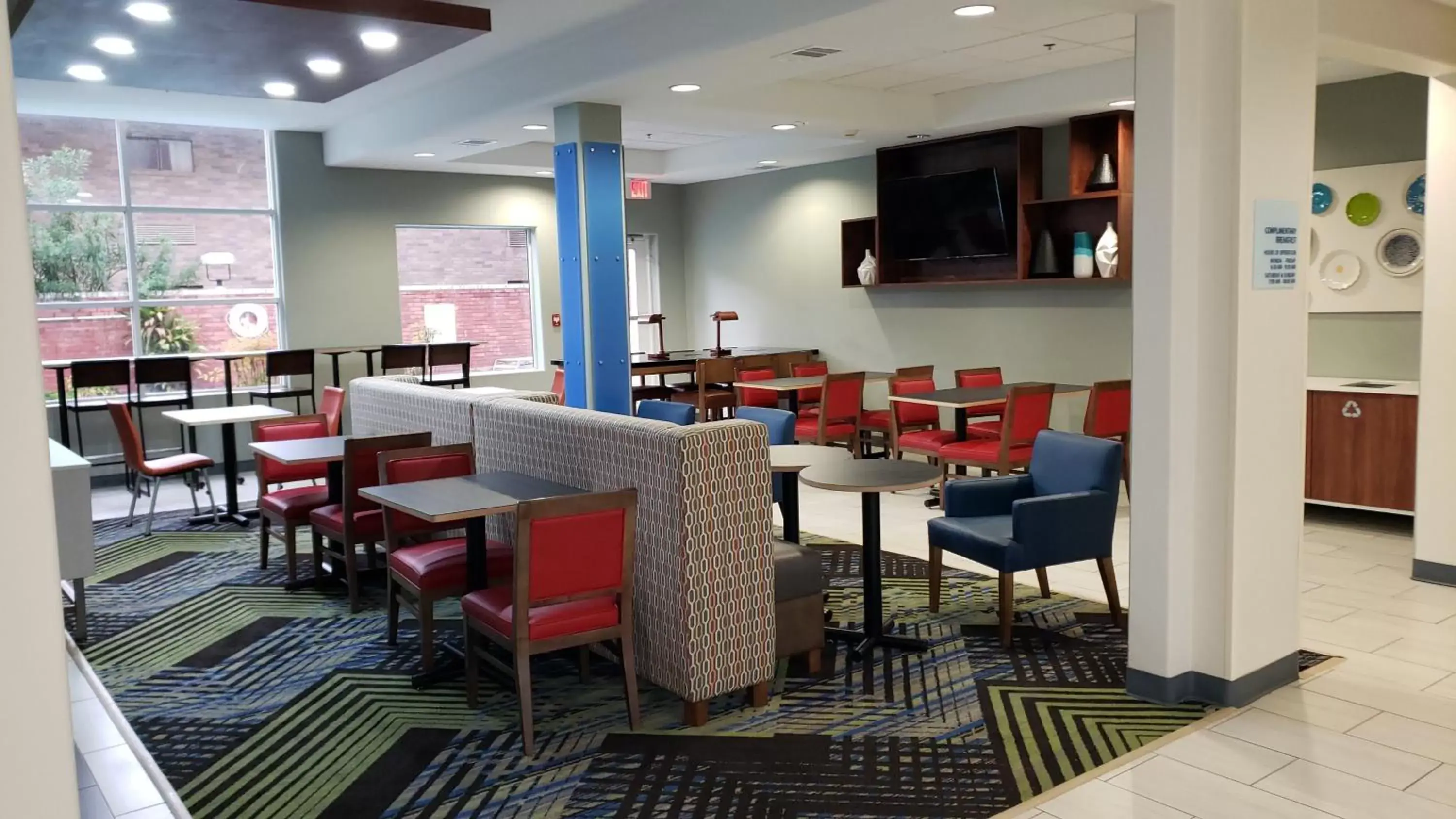 Breakfast, Restaurant/Places to Eat in Holiday Inn Express Hotel and Suites Weslaco, an IHG Hotel