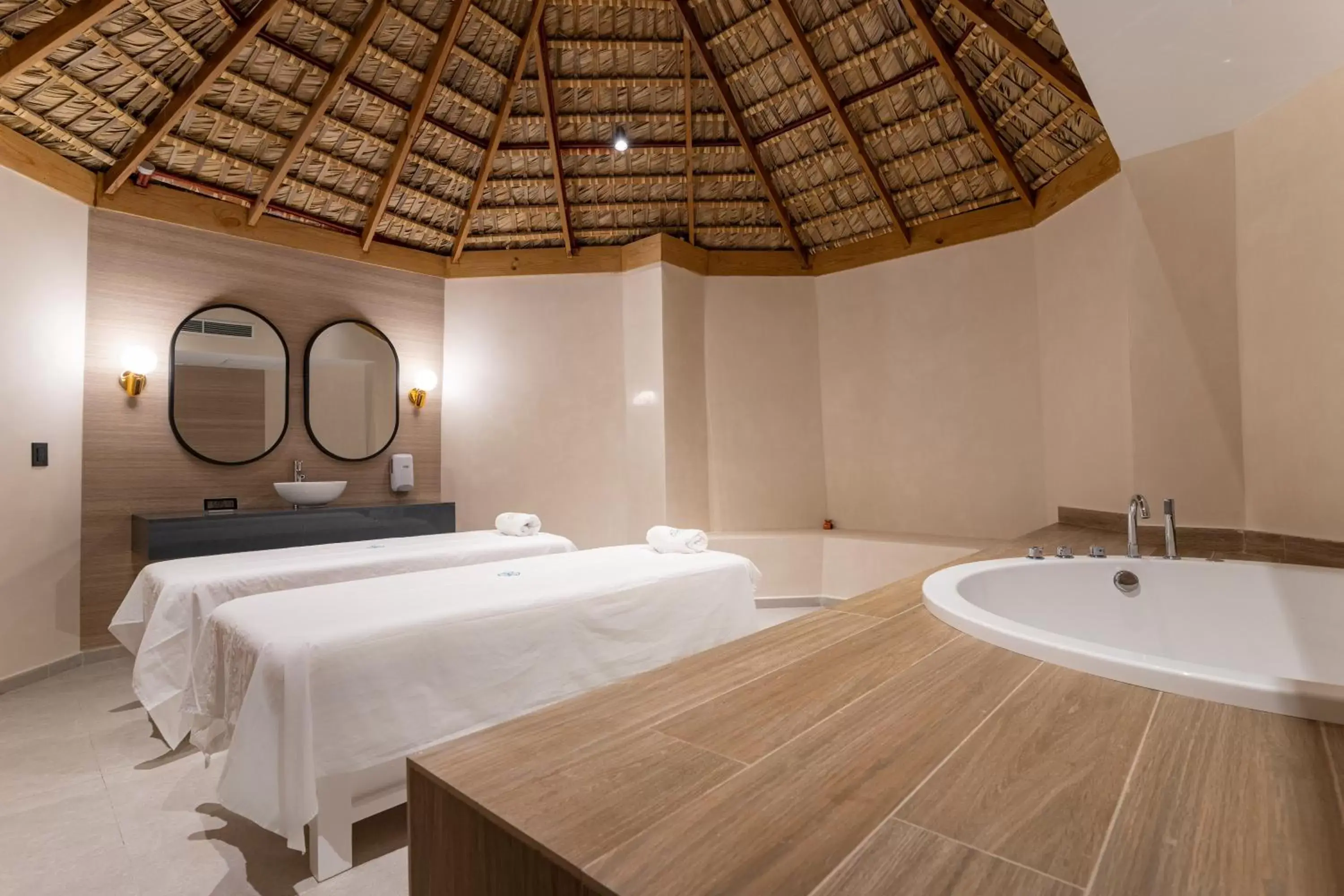 Spa and wellness centre/facilities, Bathroom in Tropical Deluxe Princess - All Inclusive