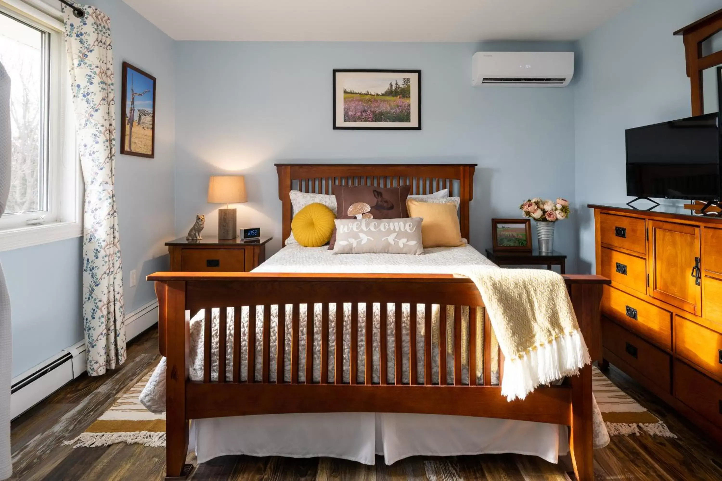 Bedroom, Bed in Baker Shore Bed and Breakfast