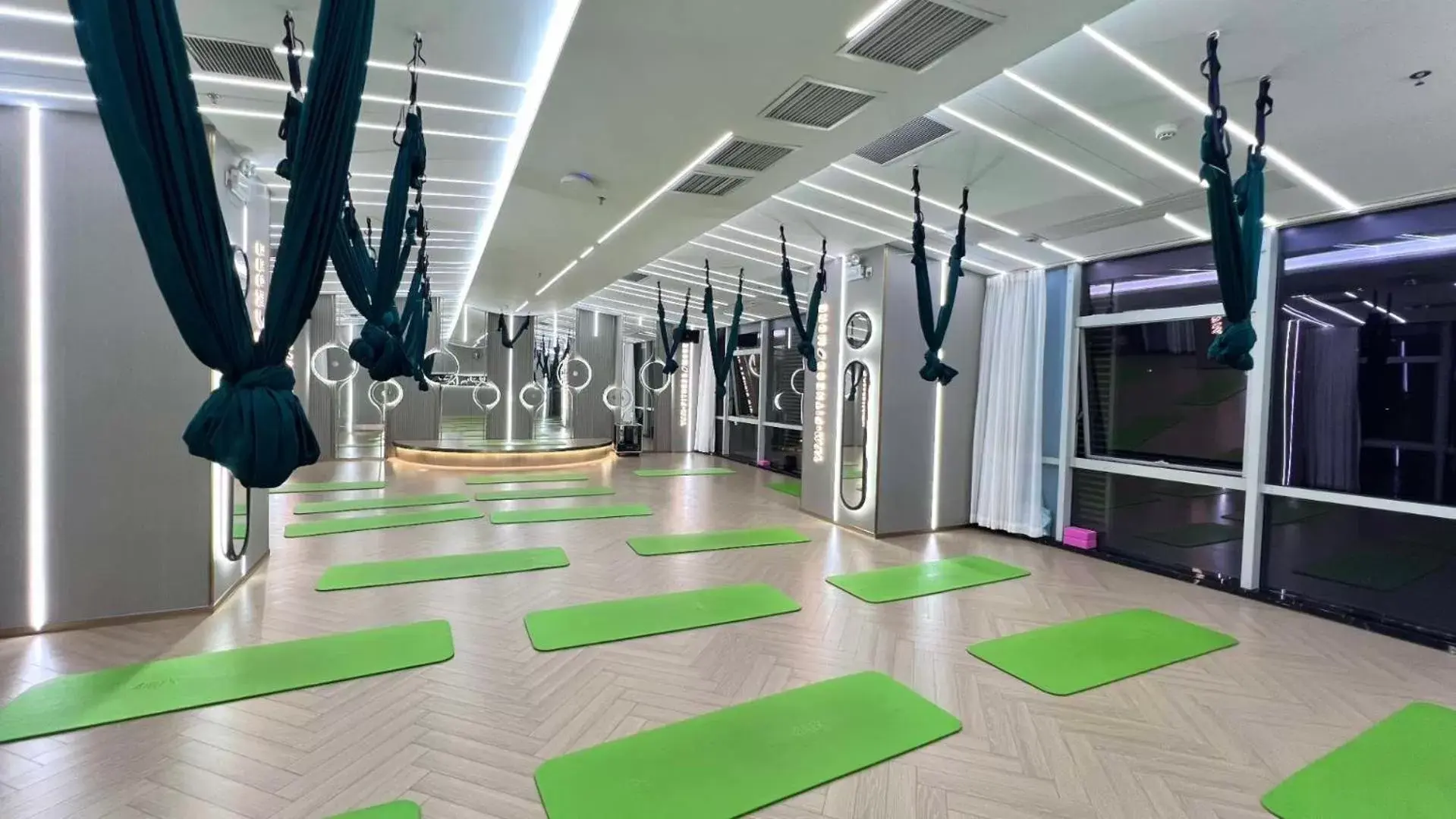 Fitness centre/facilities in Leeden Hotel Guangzhou