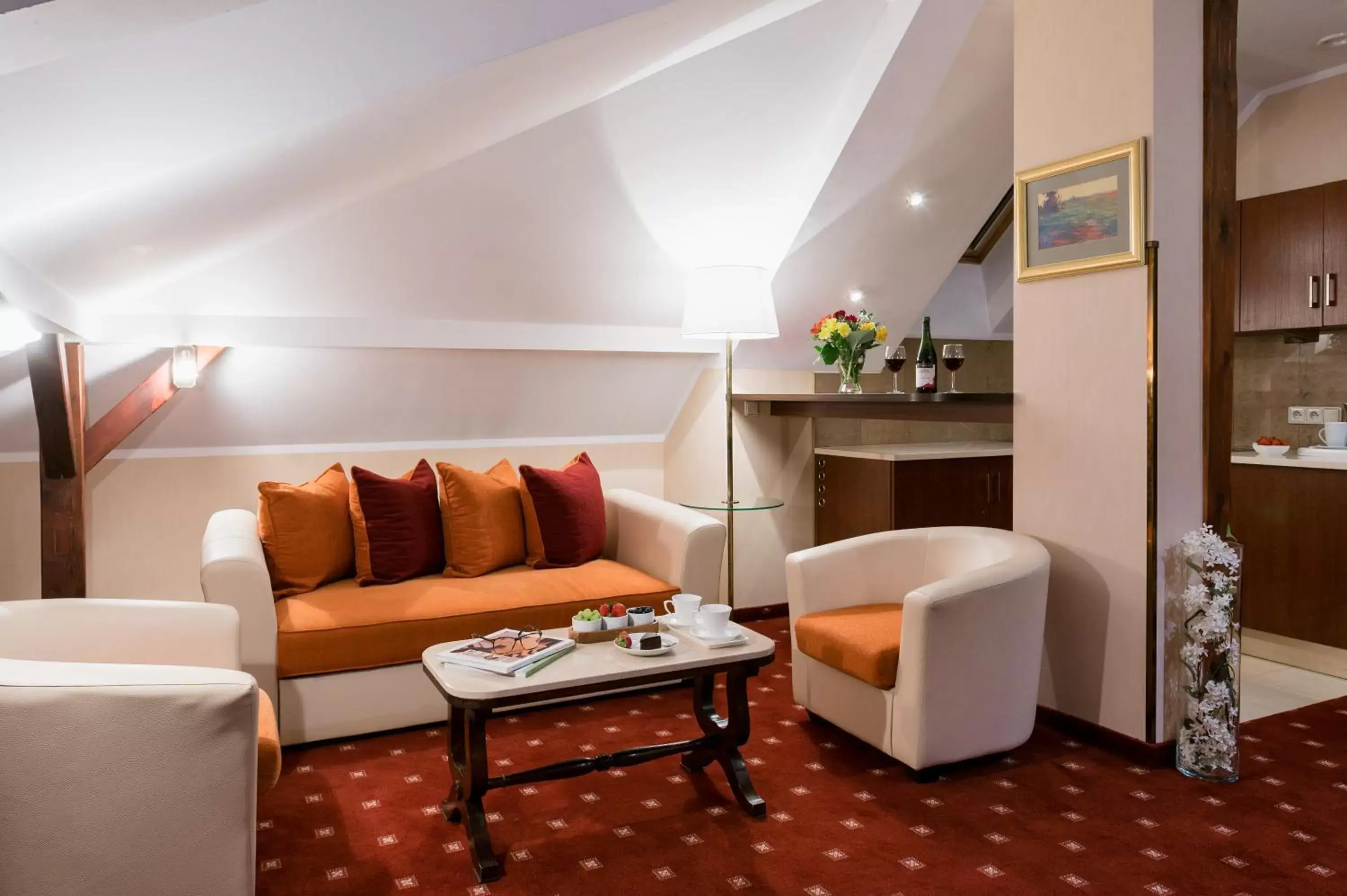 Living room, Seating Area in Booking Hotel Crown Piast & Spa