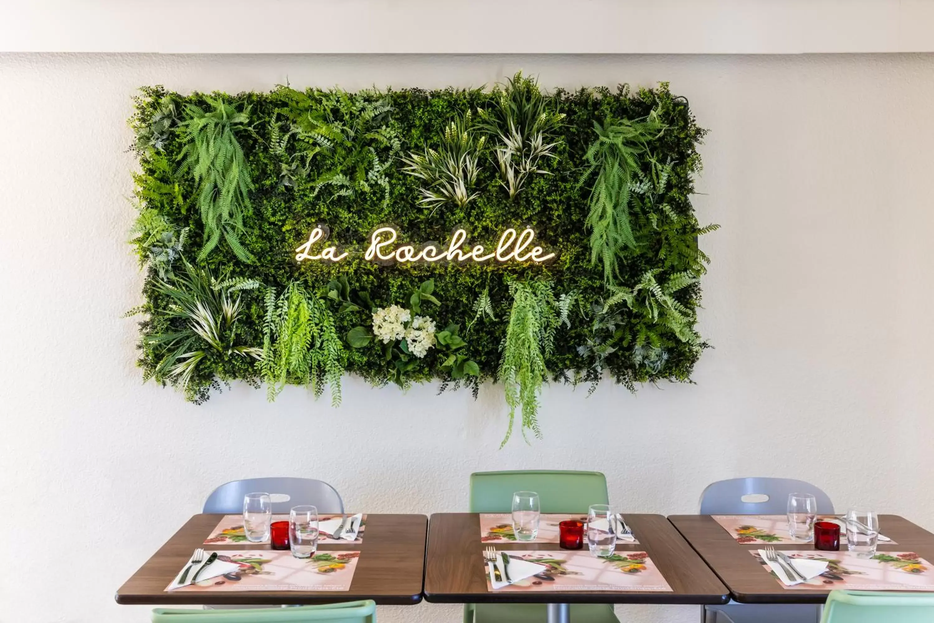 Restaurant/places to eat in Campanile La Rochelle Nord - Puilboreau Chagnolet Restaurant/places to eat in Campanile La Rochelle Nord - Puilboreau Chagnolet