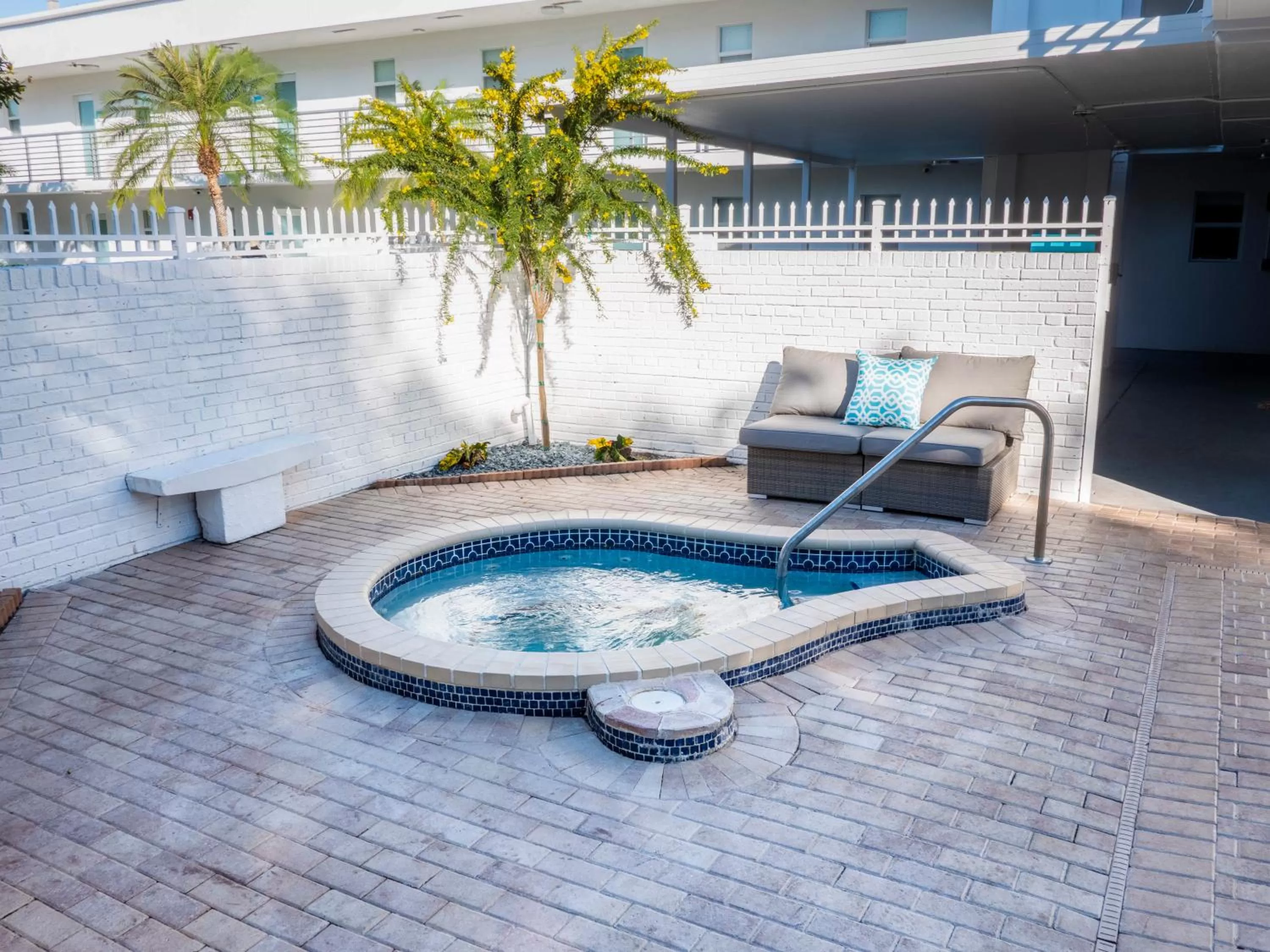 Hot Tub in 365 Ocean