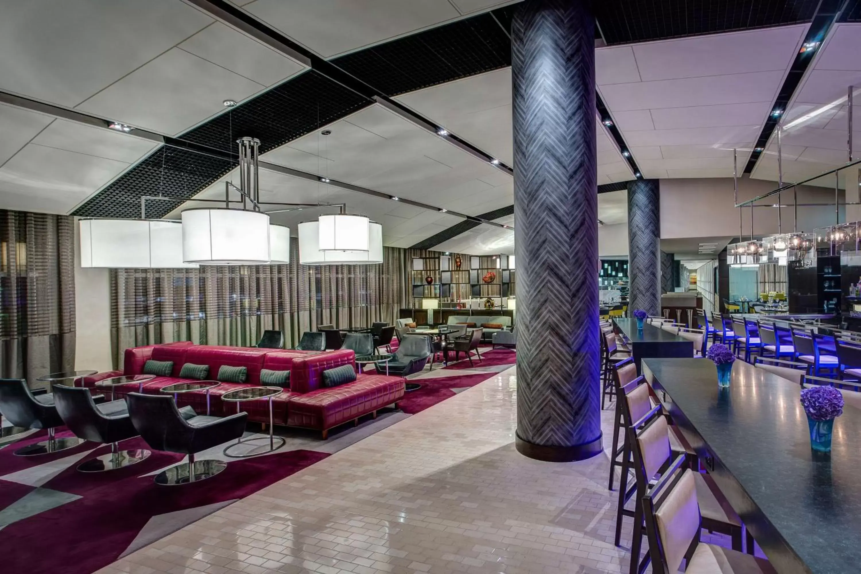 Lounge or bar in Grand Hyatt DFW Airport