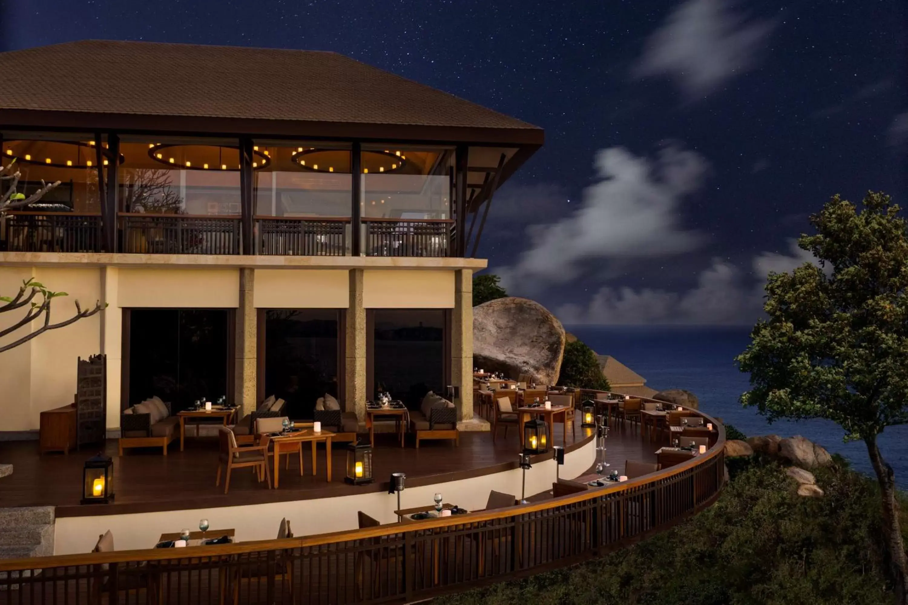 Restaurant/places to eat, Property Building in Banyan Tree Cabo Marques