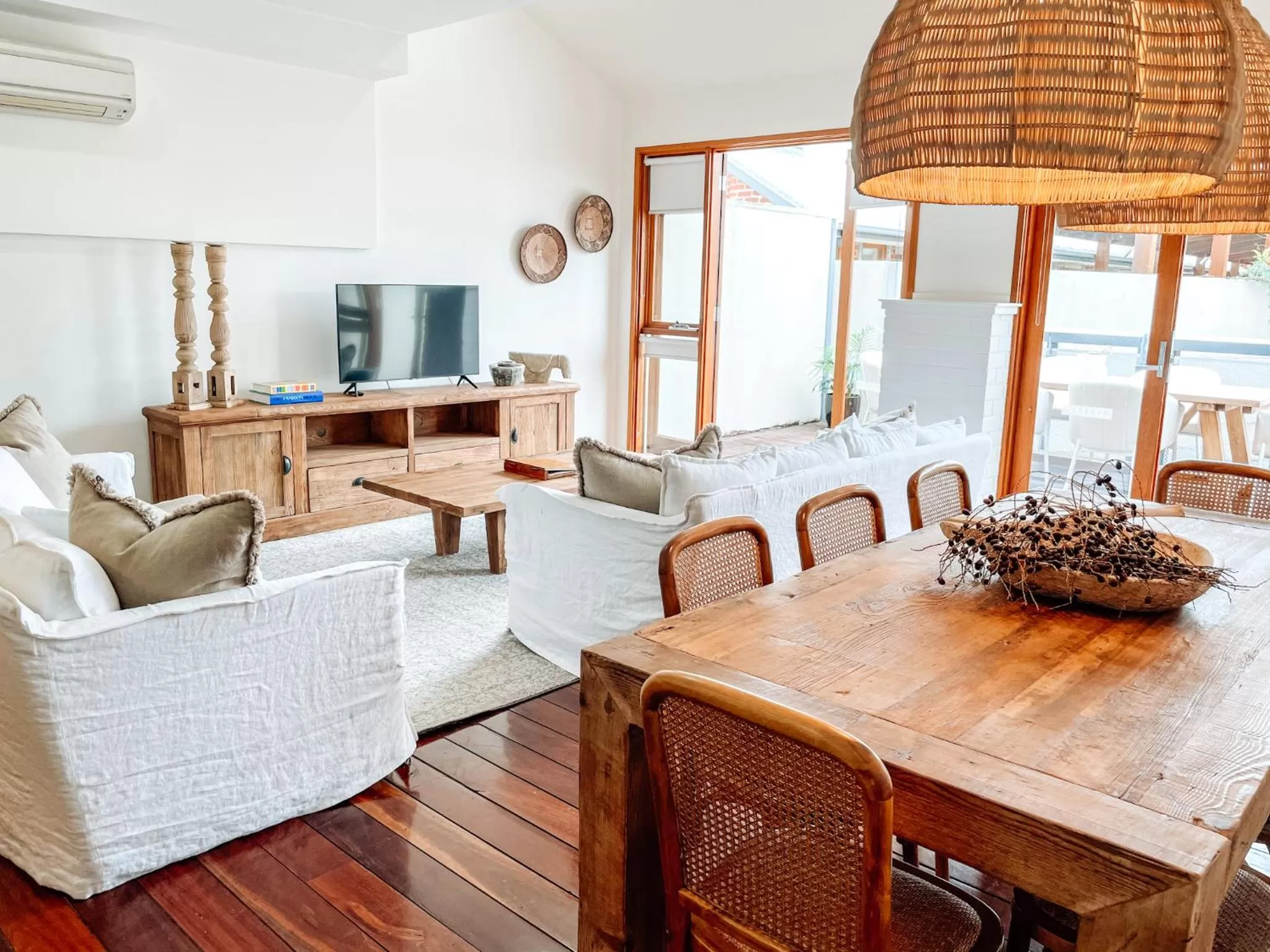 Communal lounge/ TV room in Byron Butter Factory Apartments