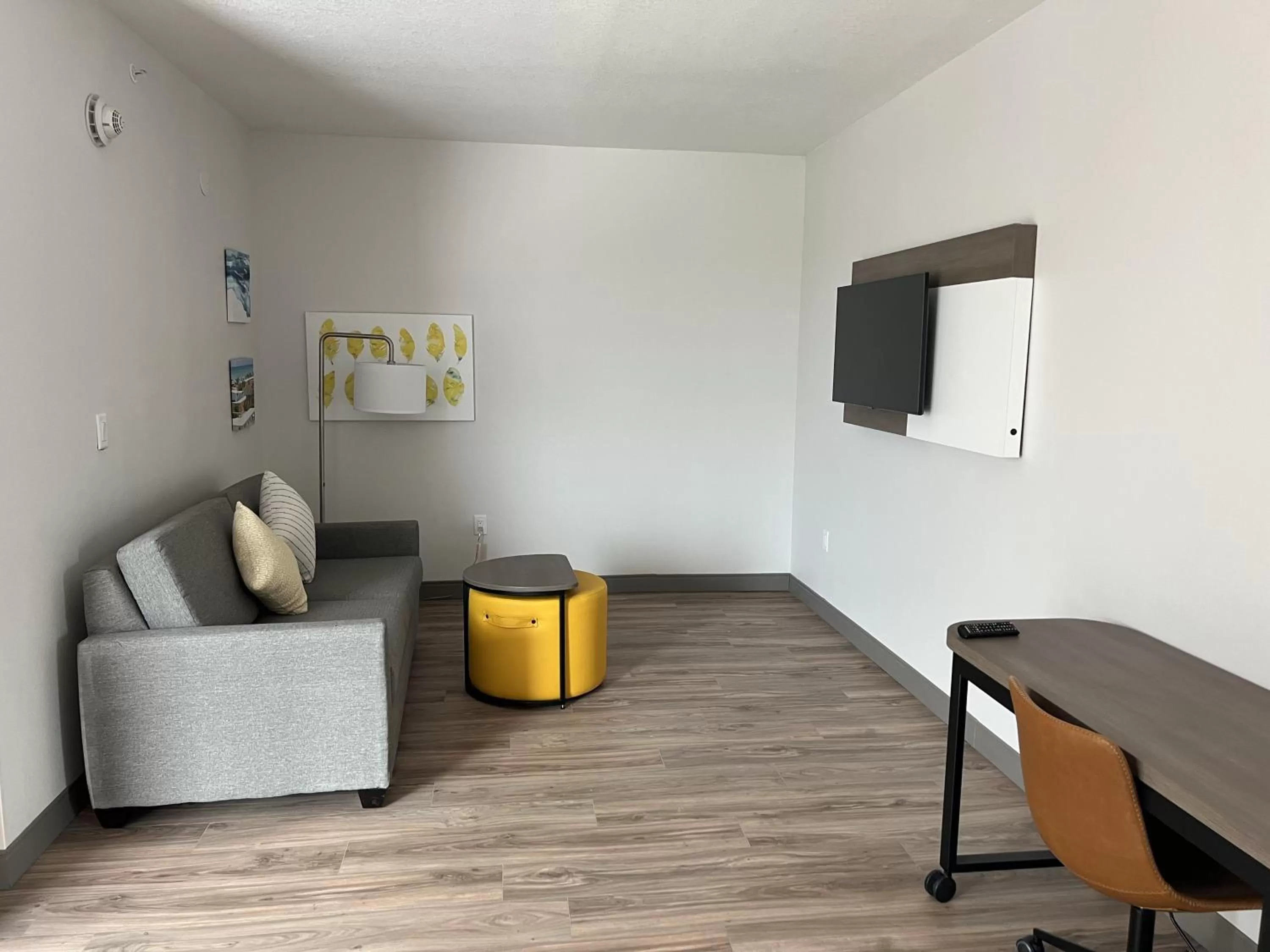 Seating area in Comfort Inn & Suites New Port Richey Downtown District