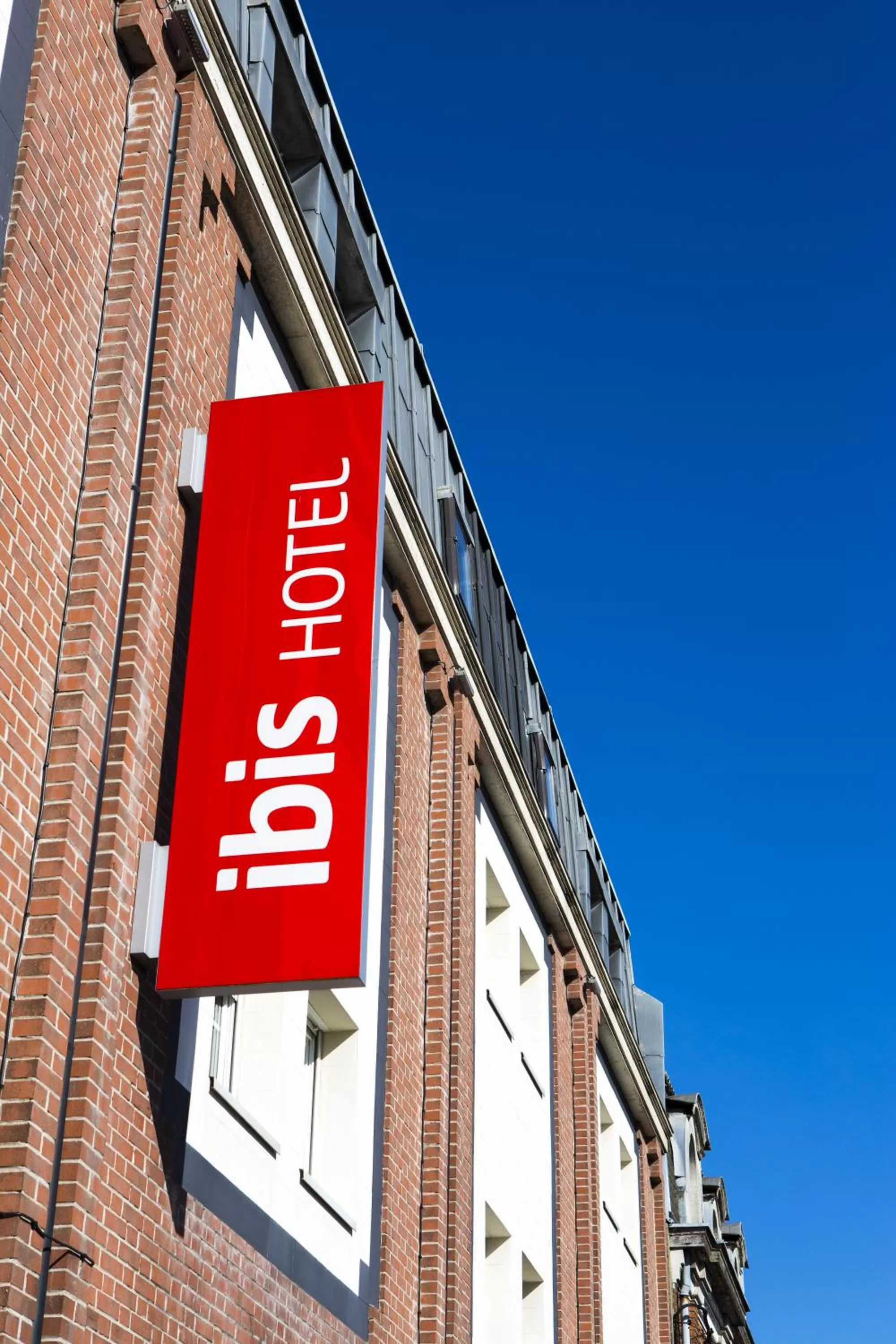 Facade/entrance in ibis Lille Lomme Centre