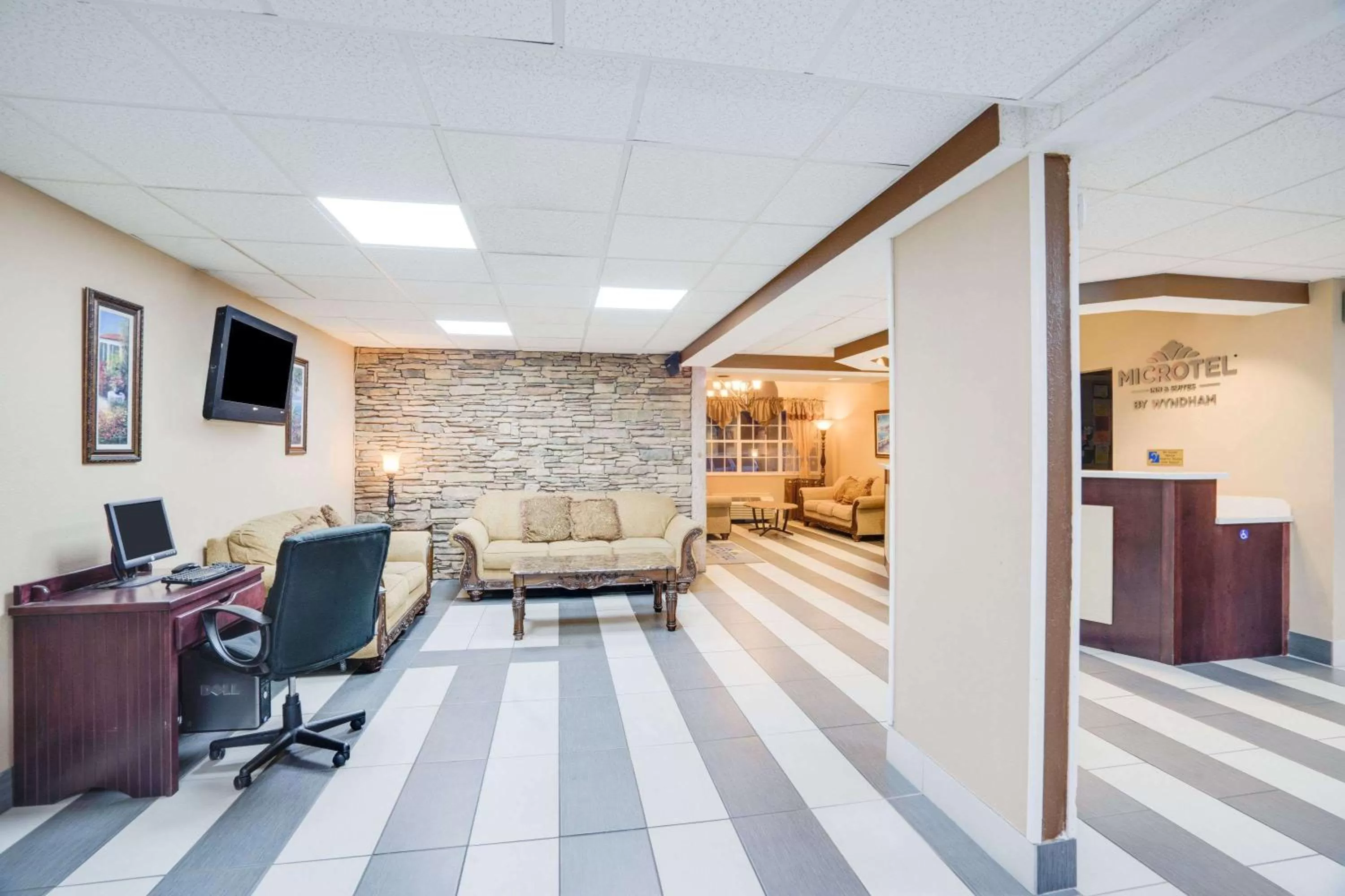 Microtel Inn & Suites by Wyndham Pigeon Forge