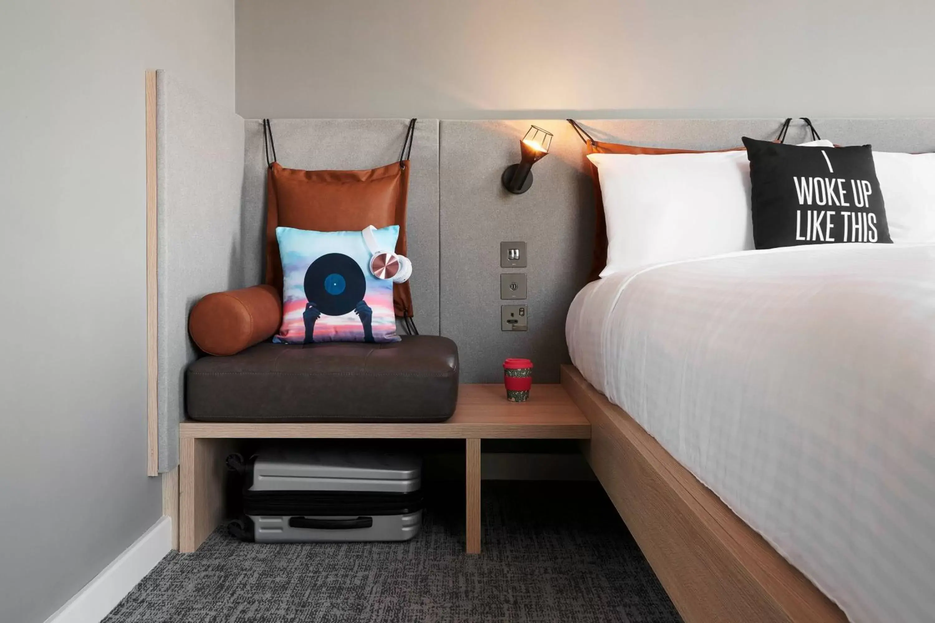 Queen Moxy Sleeper in Moxy Slough Queen Moxy Sleeper in Moxy Slough