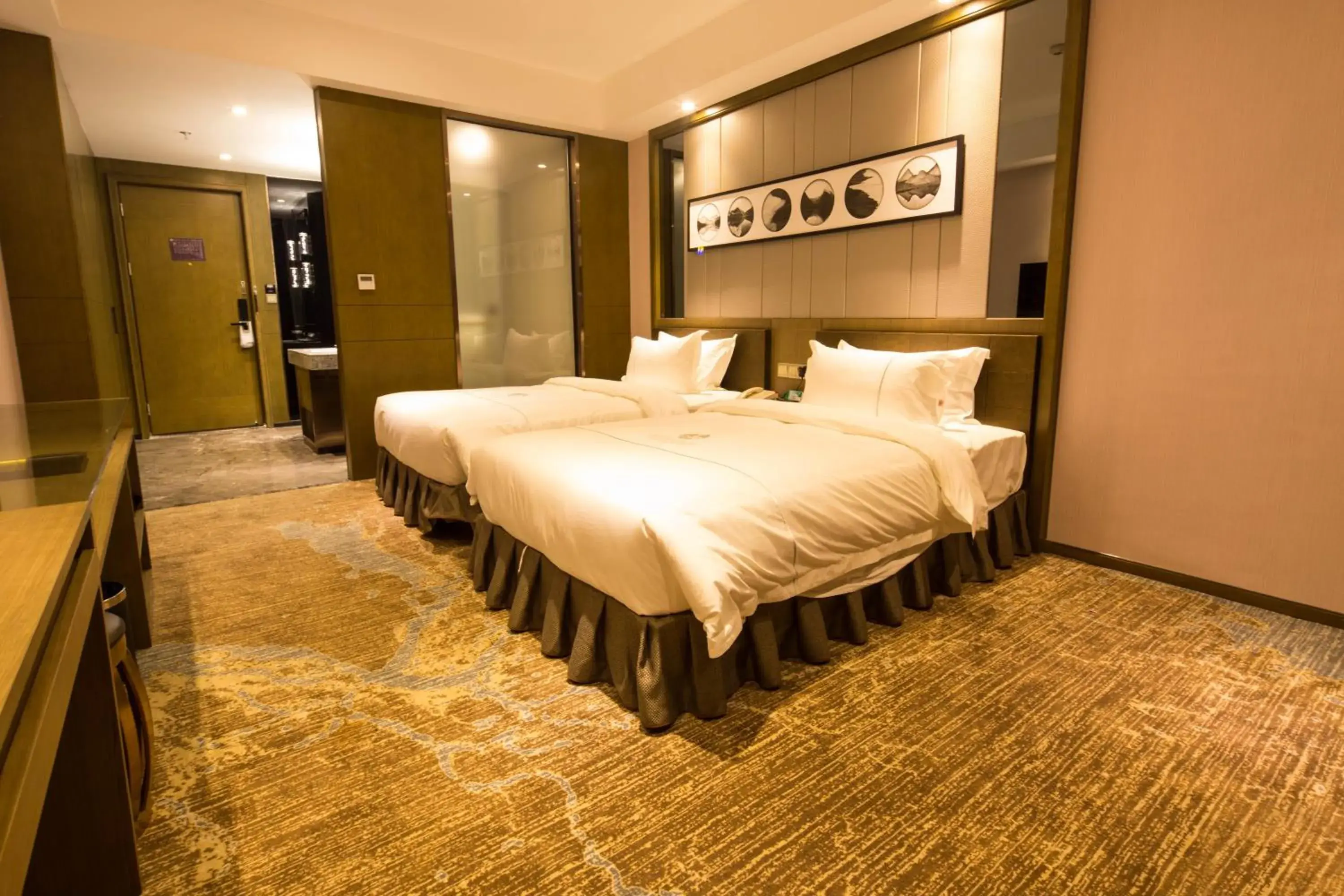 Property building, Bed in INSAIL Hotel (Shenzhen Dongmen Branch) Property building, Bed in INSAIL Hotel (Shenzhen Dongmen Branch)