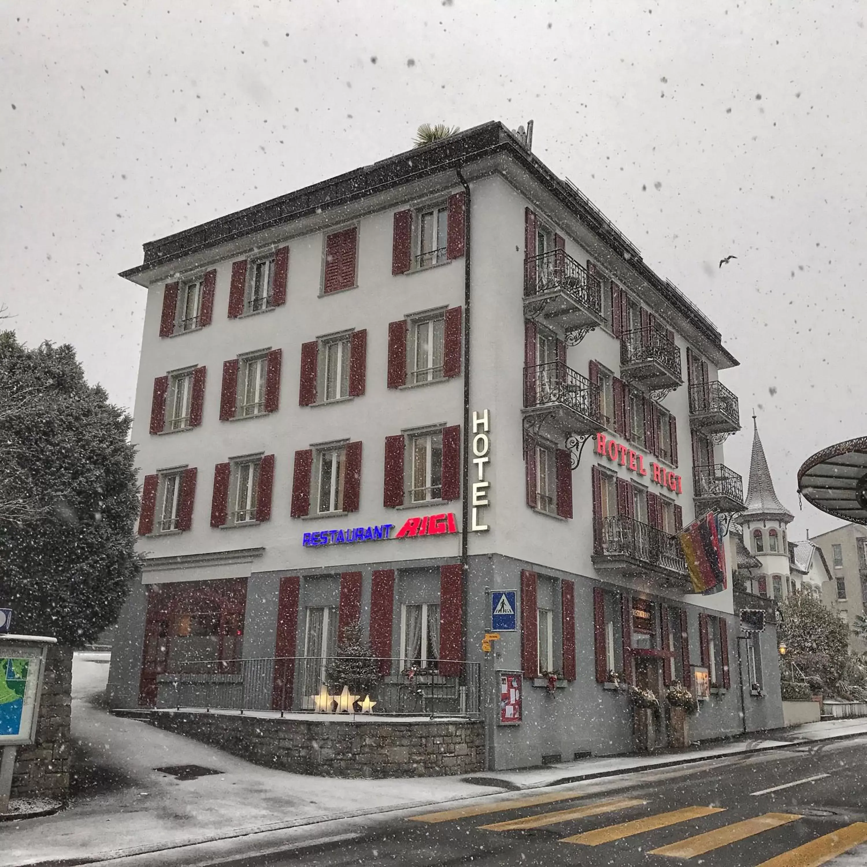 Property building, Winter in Hotel Rigi Vitznau