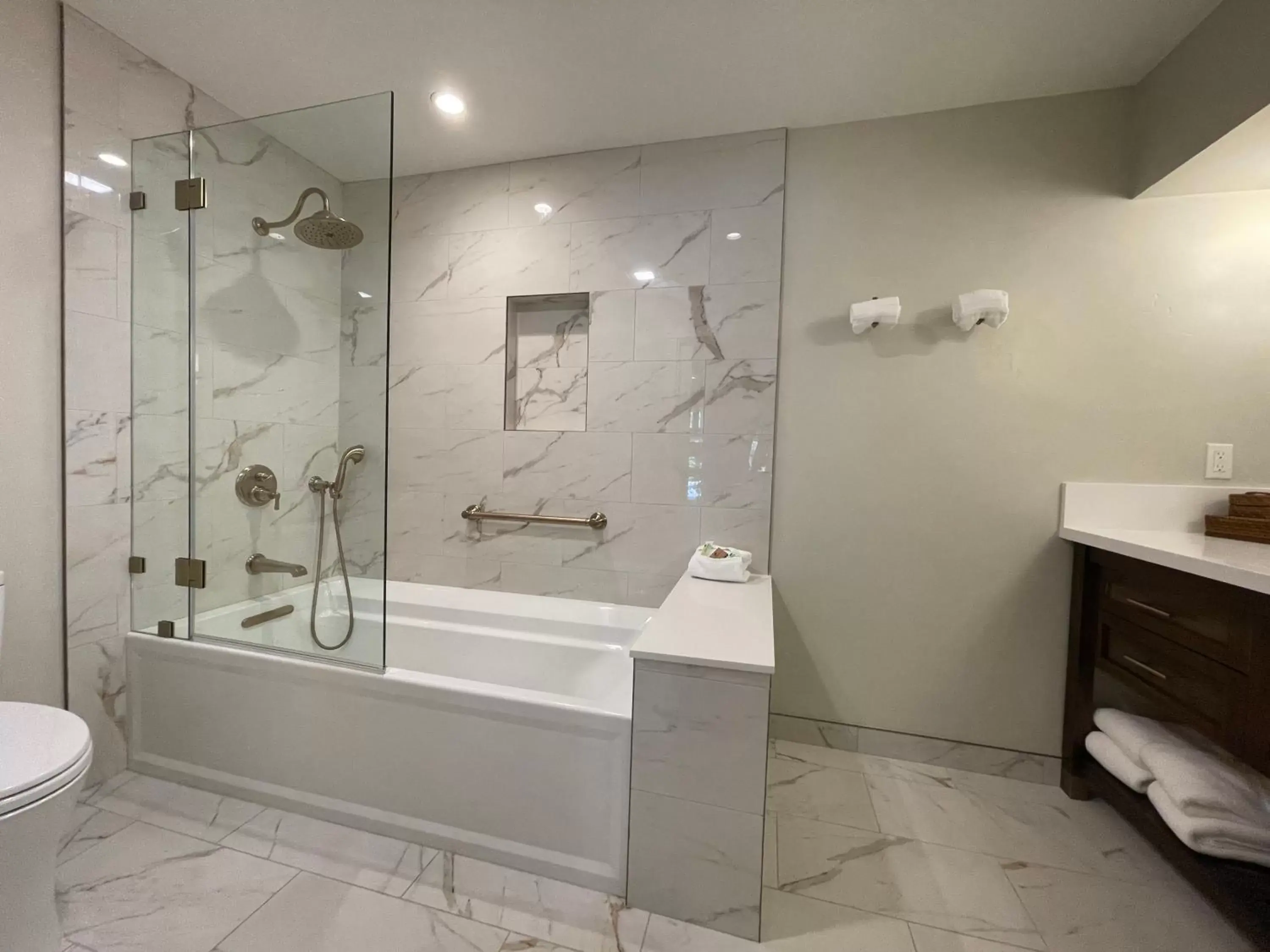 Superior King Room- 1 King Bed in The Jack London Lodge Superior King Room- 1 King Bed in The Jack London Lodge