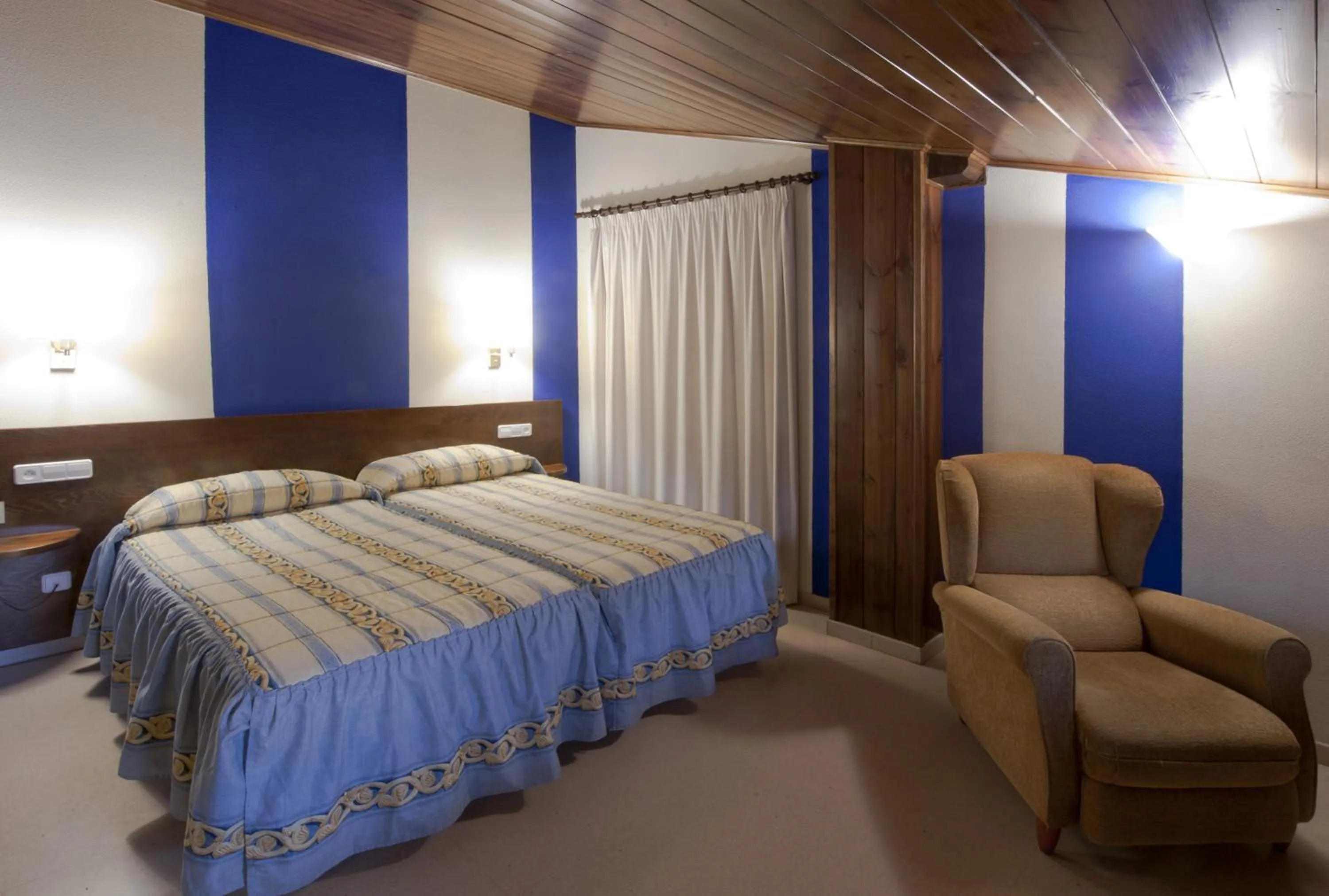 Bedroom, Bed in Hotel Can Blanc