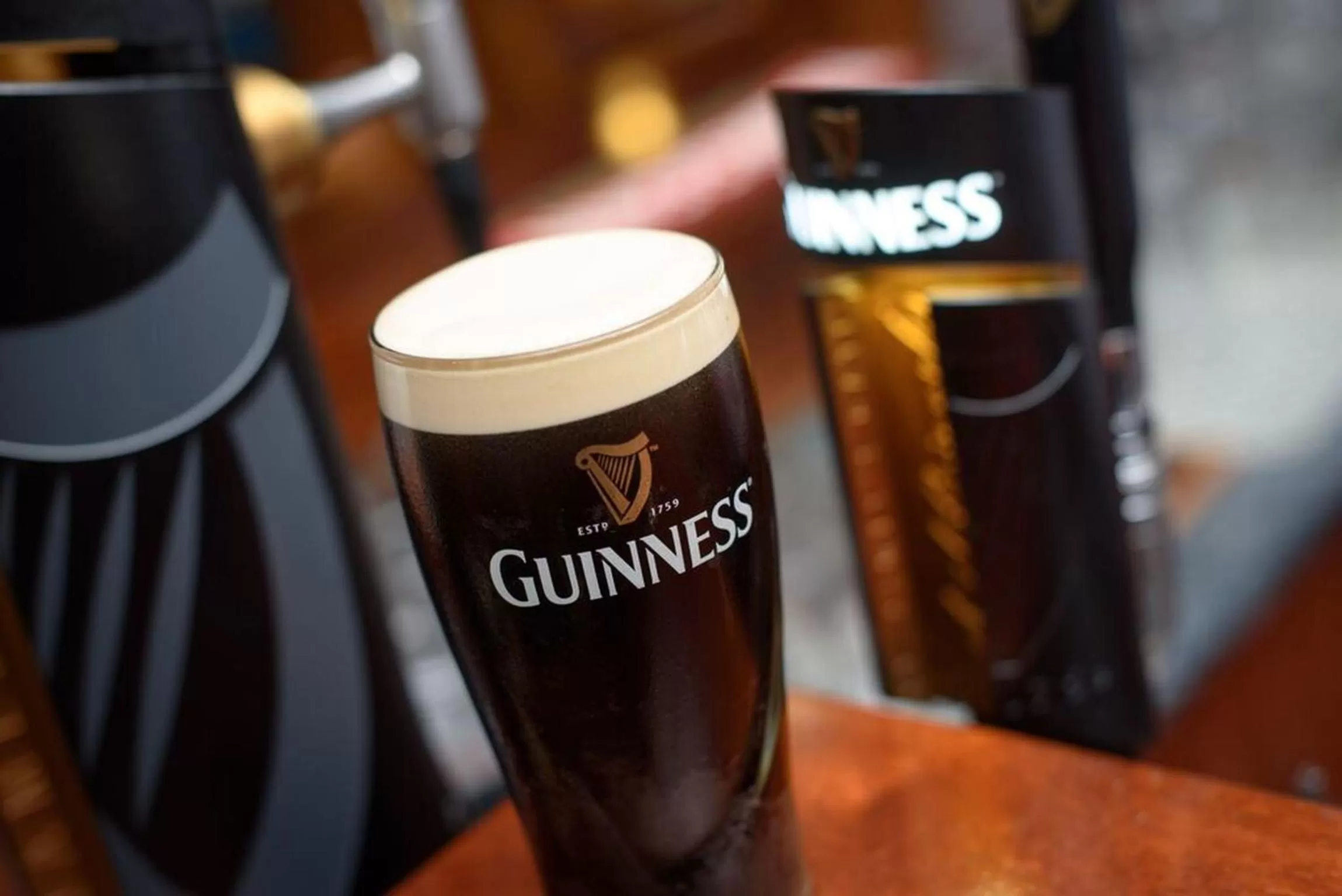 Alcoholic drinks in Dooley's Hotel