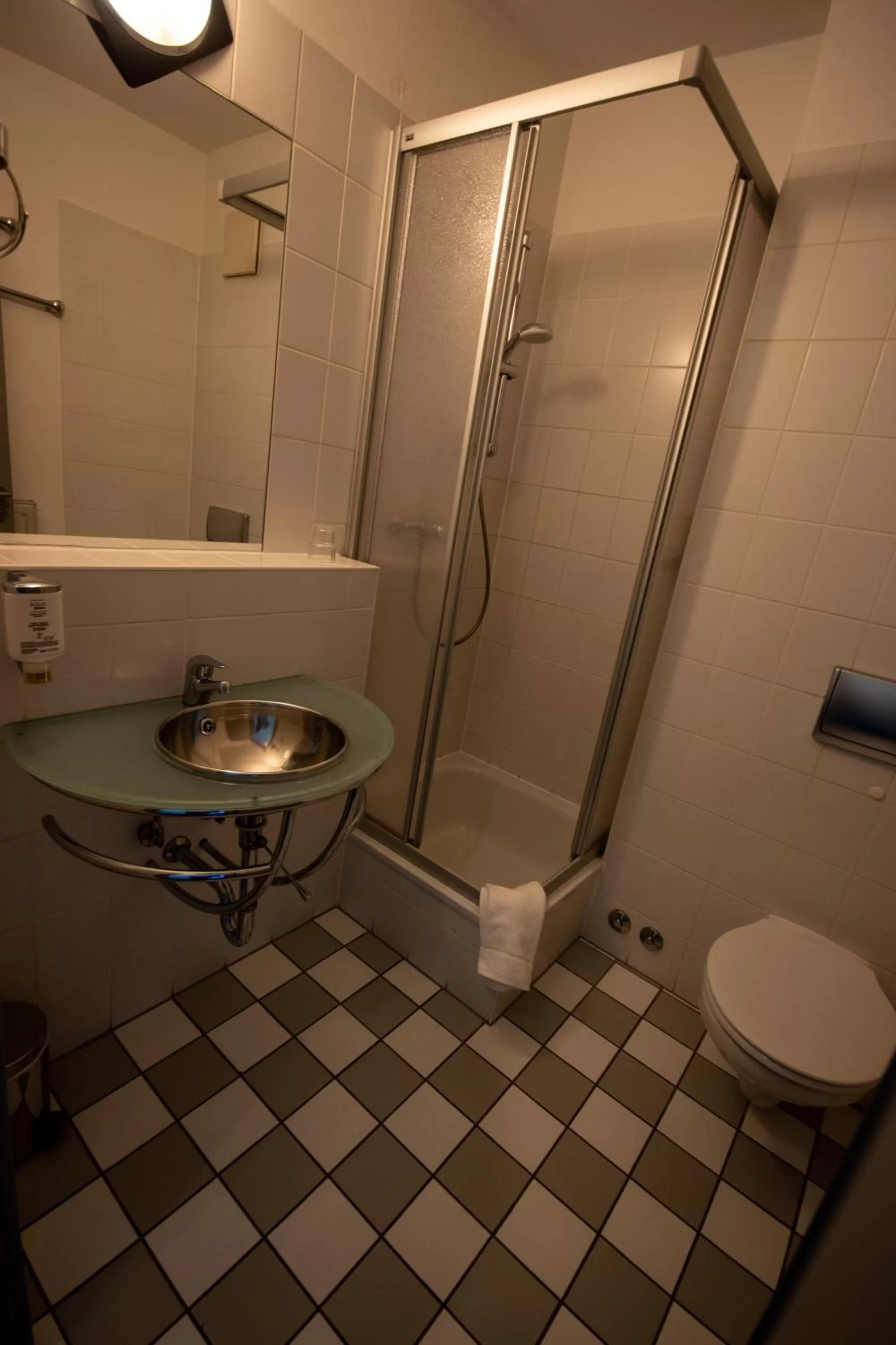 Bathroom in Check Inn Hotel Merseburg