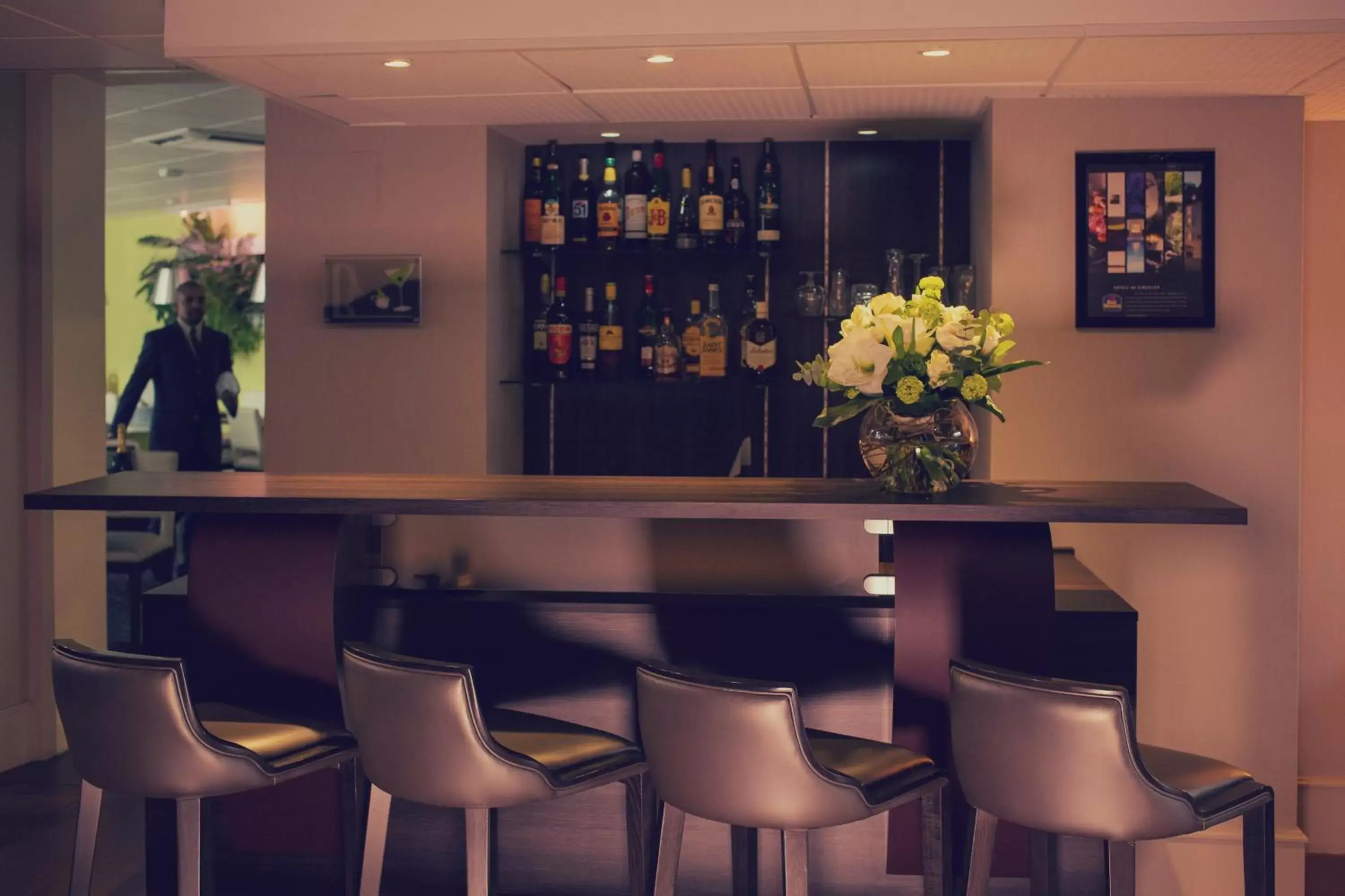 Lounge or bar in Best Western Plus Richelieu Lounge or bar in Best Western Plus Richelieu