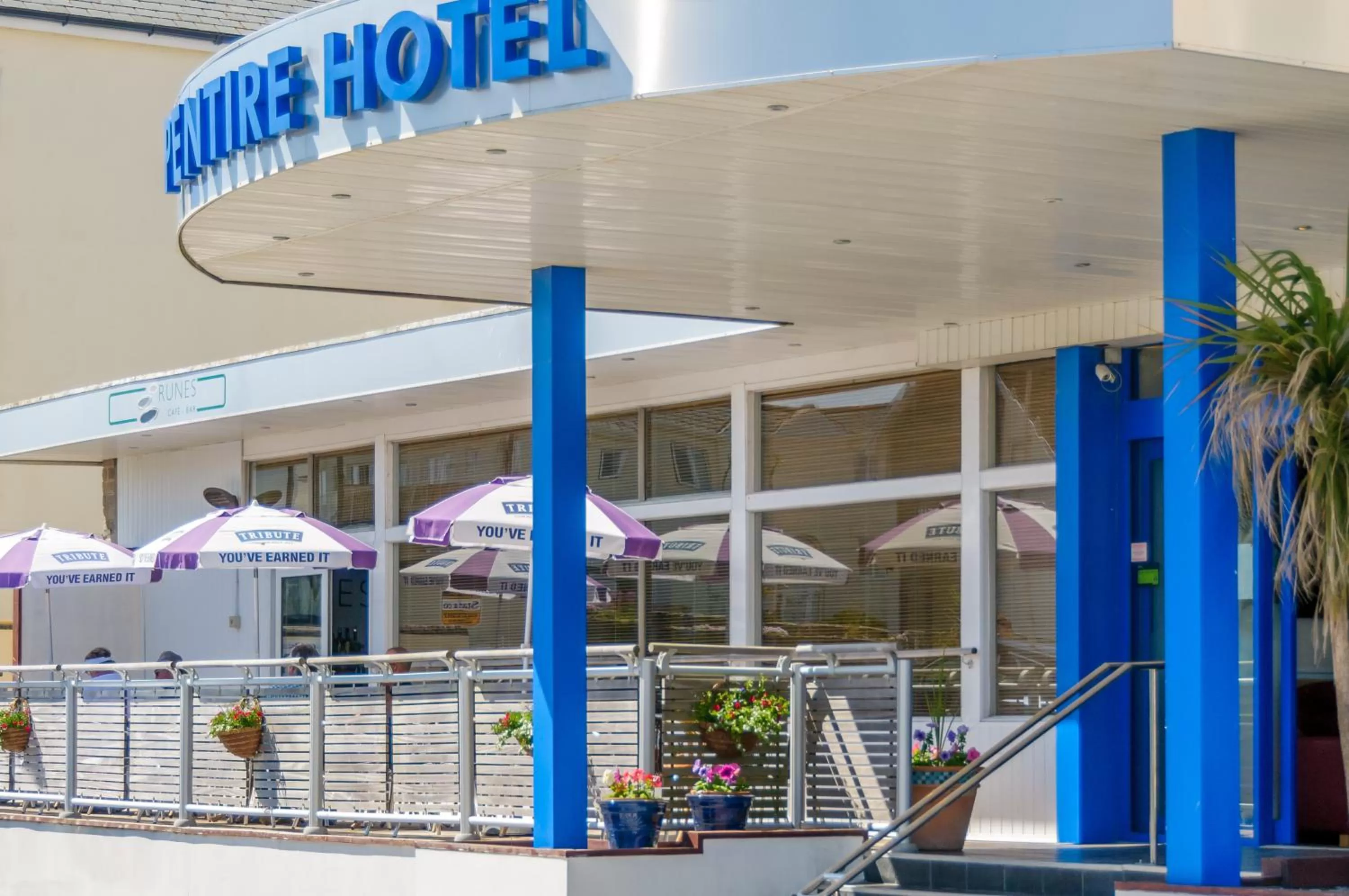 Facade/entrance in Pentire Newquay Cornwall Hotel