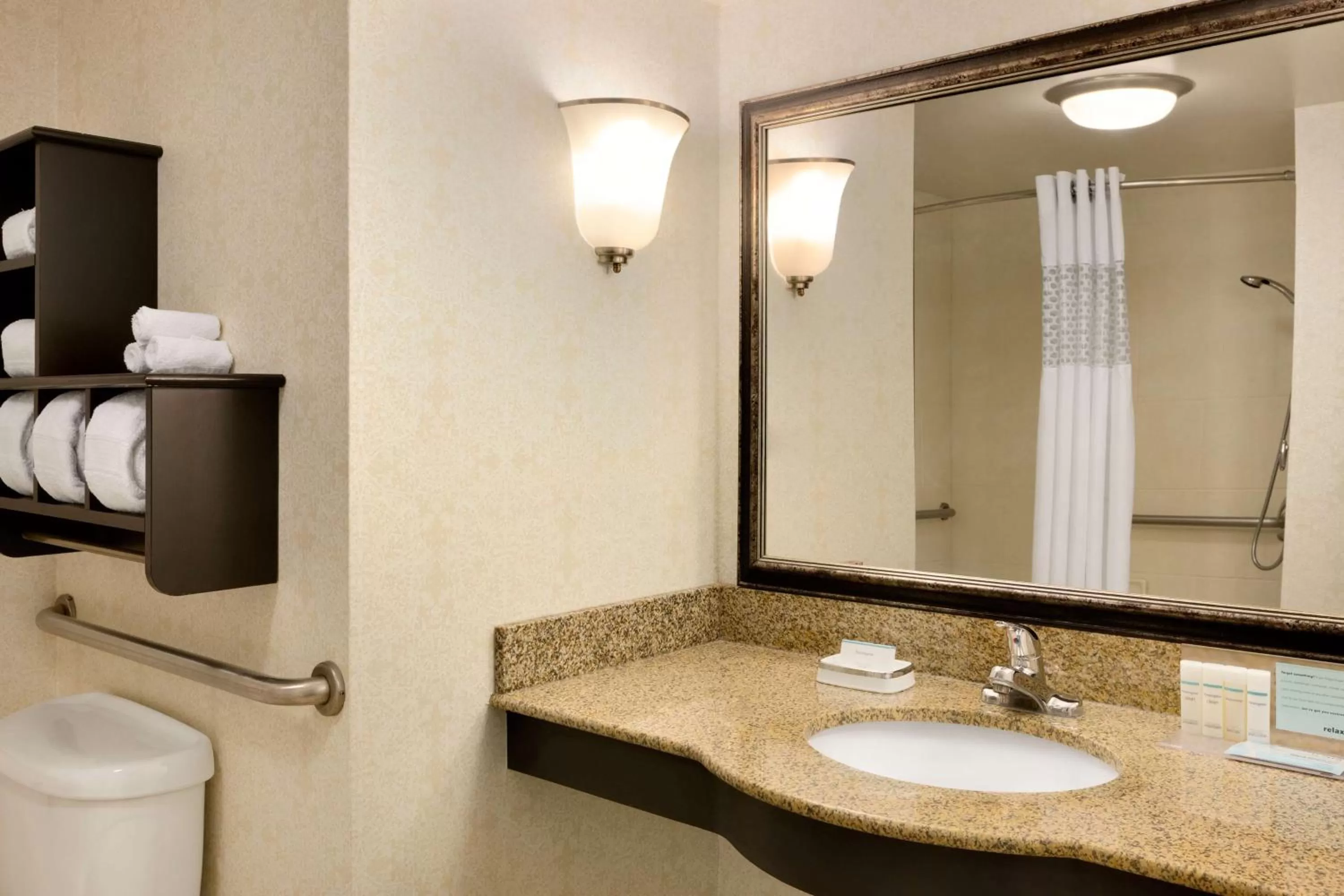 Double Room with 2 Double Beds and Bath Tub - Disability Access in Hampton Inn Columbia-Downtown Historic District