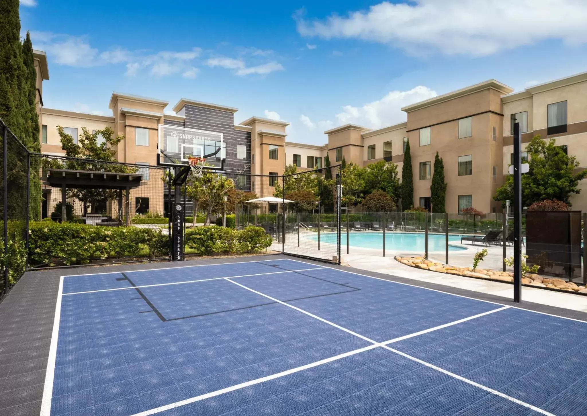 Swimming pool, Tennis/Squash in Staybridge Suites Carlsbad/San Diego, an IHG Hotel