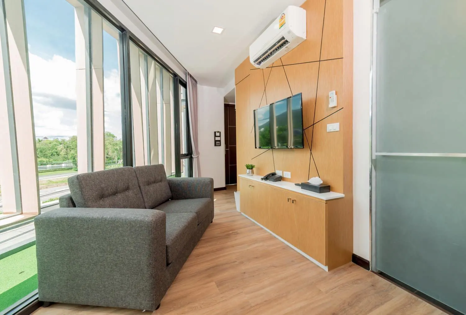 Living room in Pause and Play Hotel