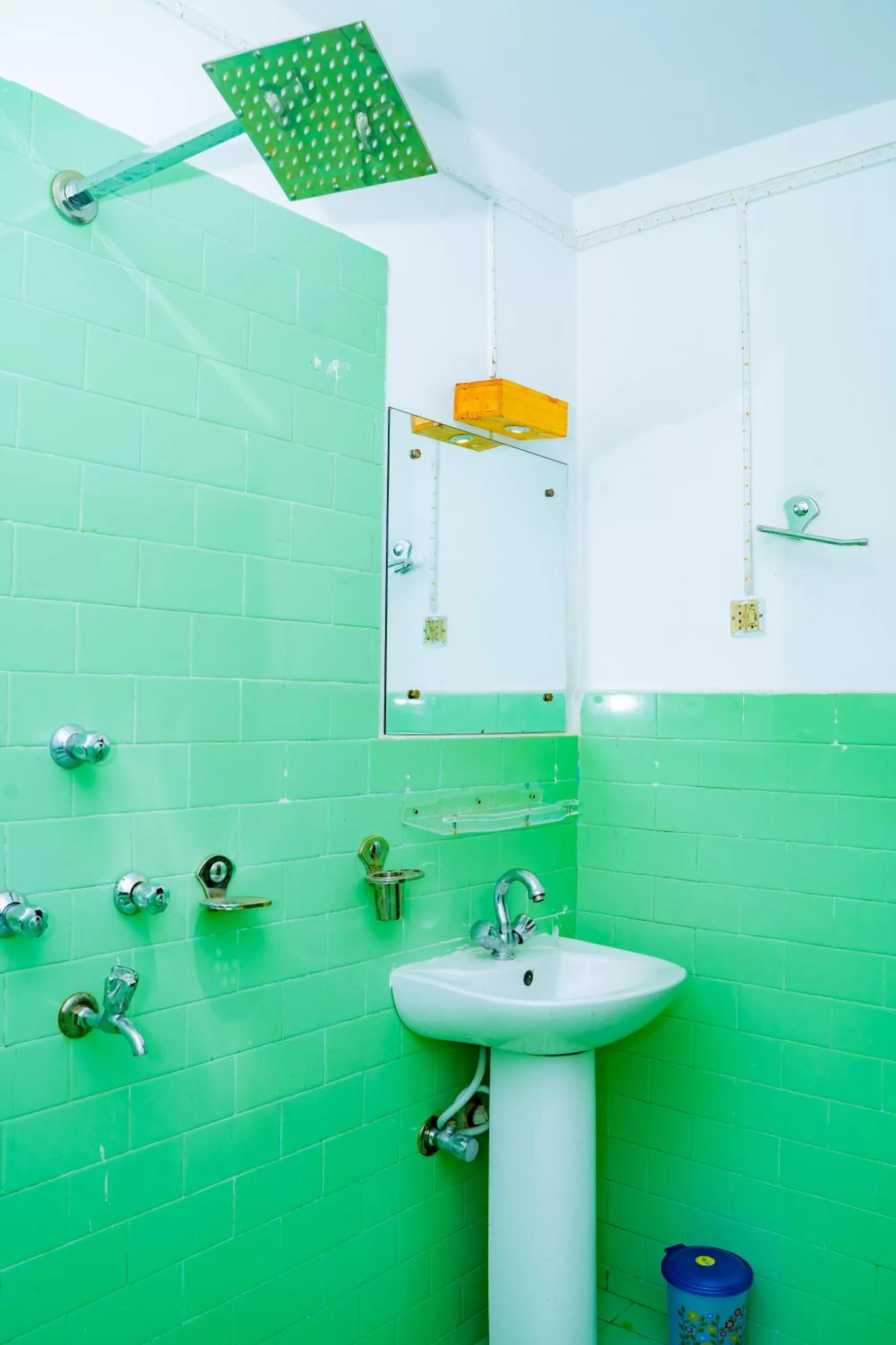 Bathroom in Silu Homes by Hostmandu