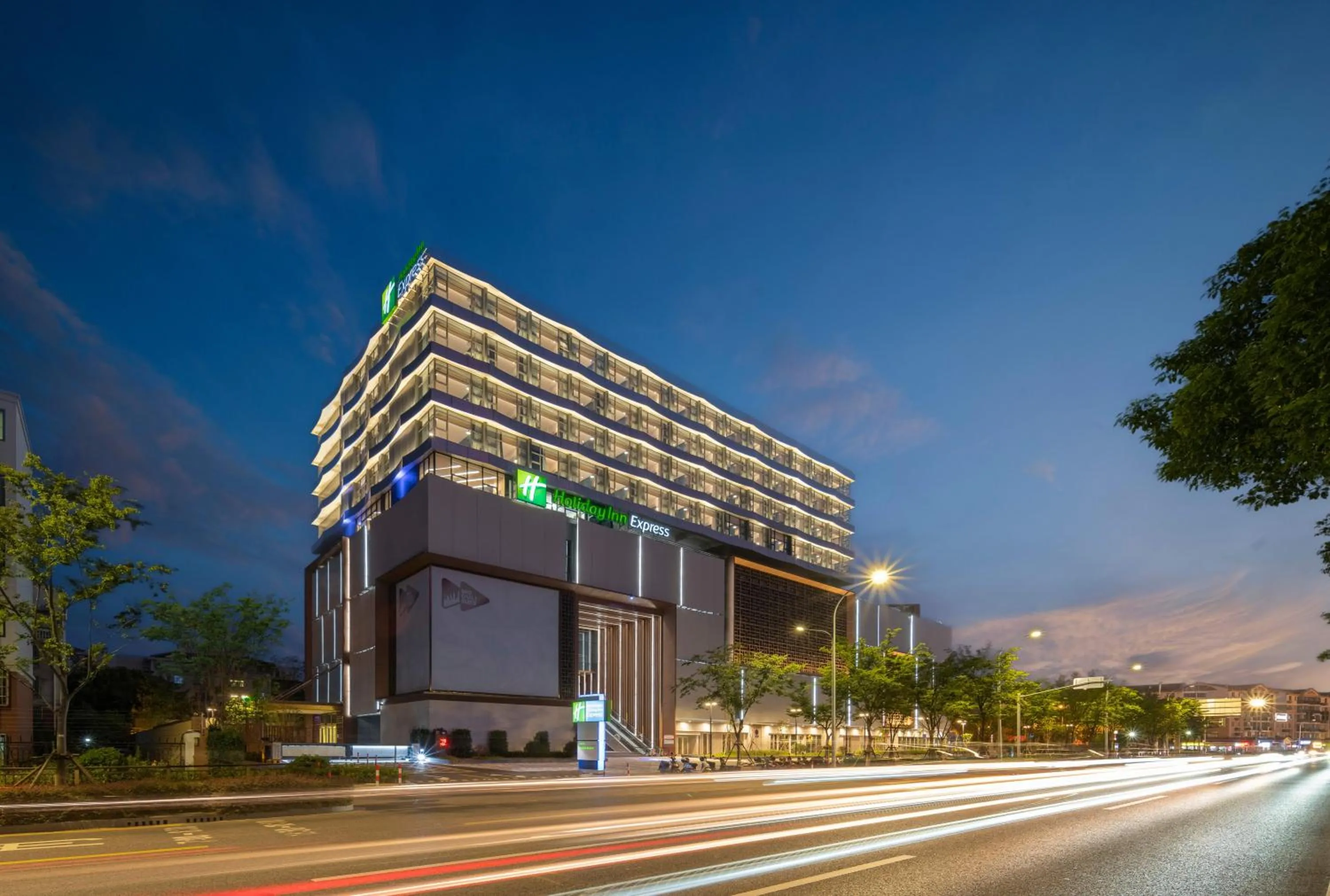 Holiday Inn Express Shanghai Qingpu New City by IHG