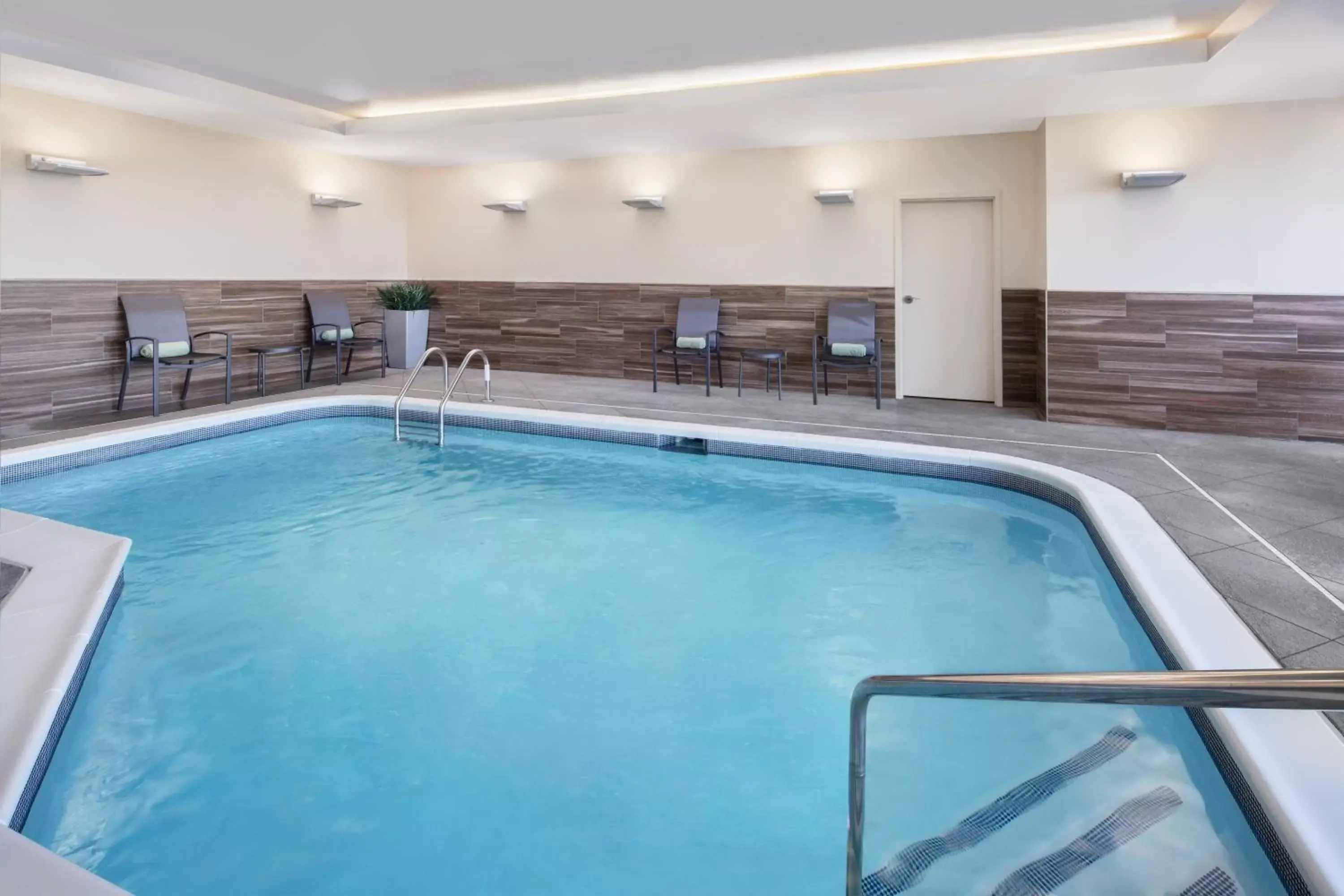 Pool view, Swimming Pool in Fairfield Inn & Suites by Marriott Poplar Bluff