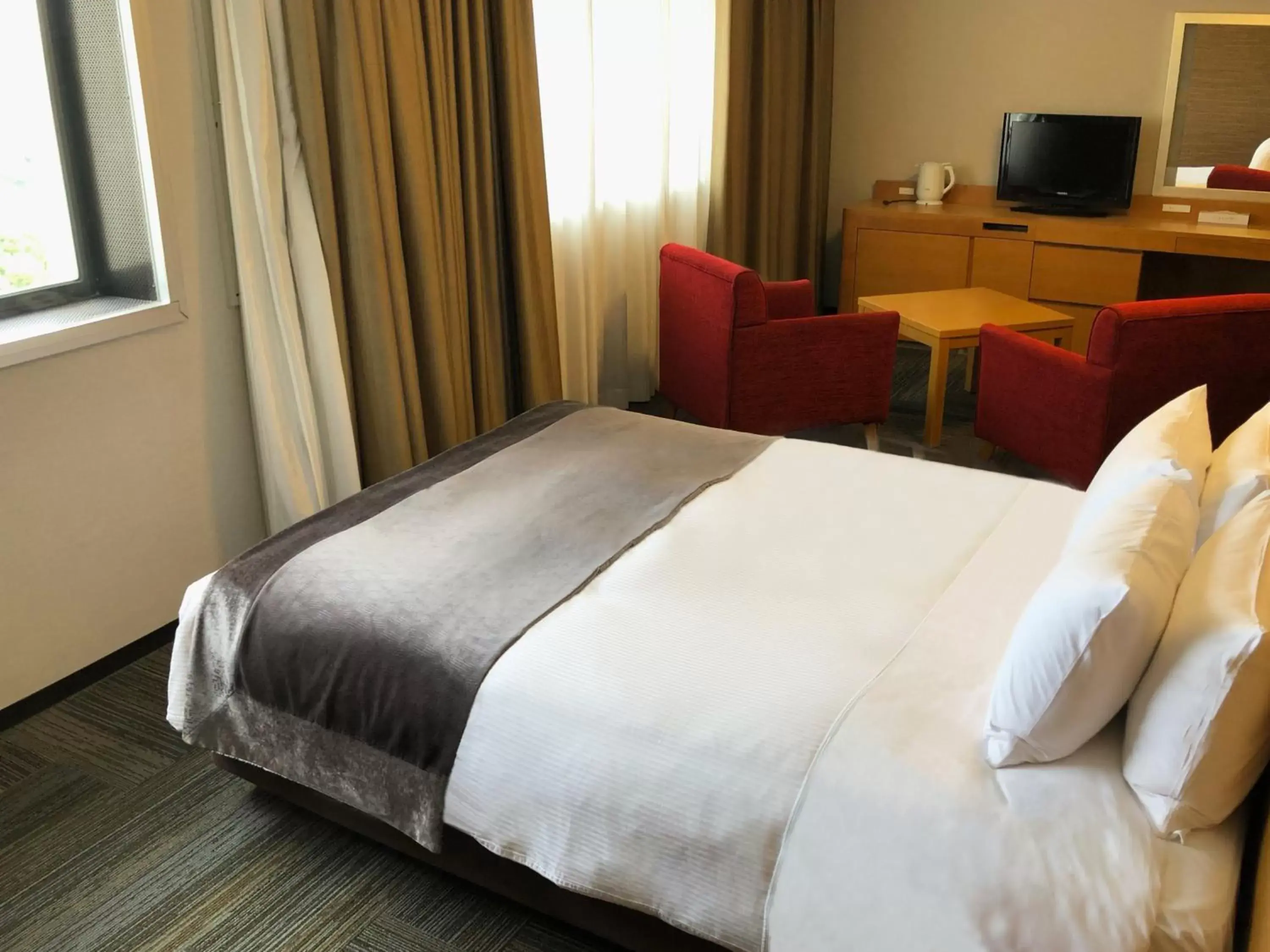 Photo of the whole room, Bed in Art Hotel Narita