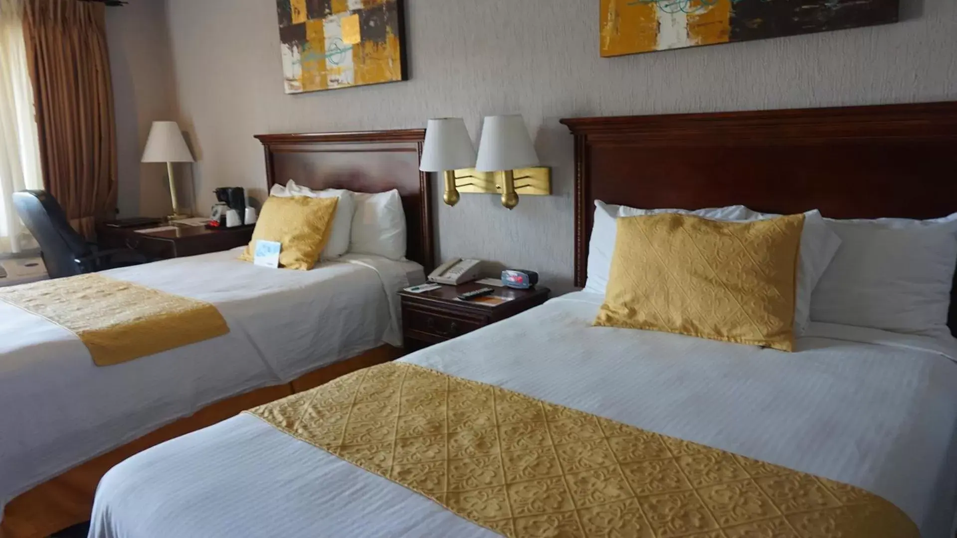 Bed in Quality Inn Piedras Negras