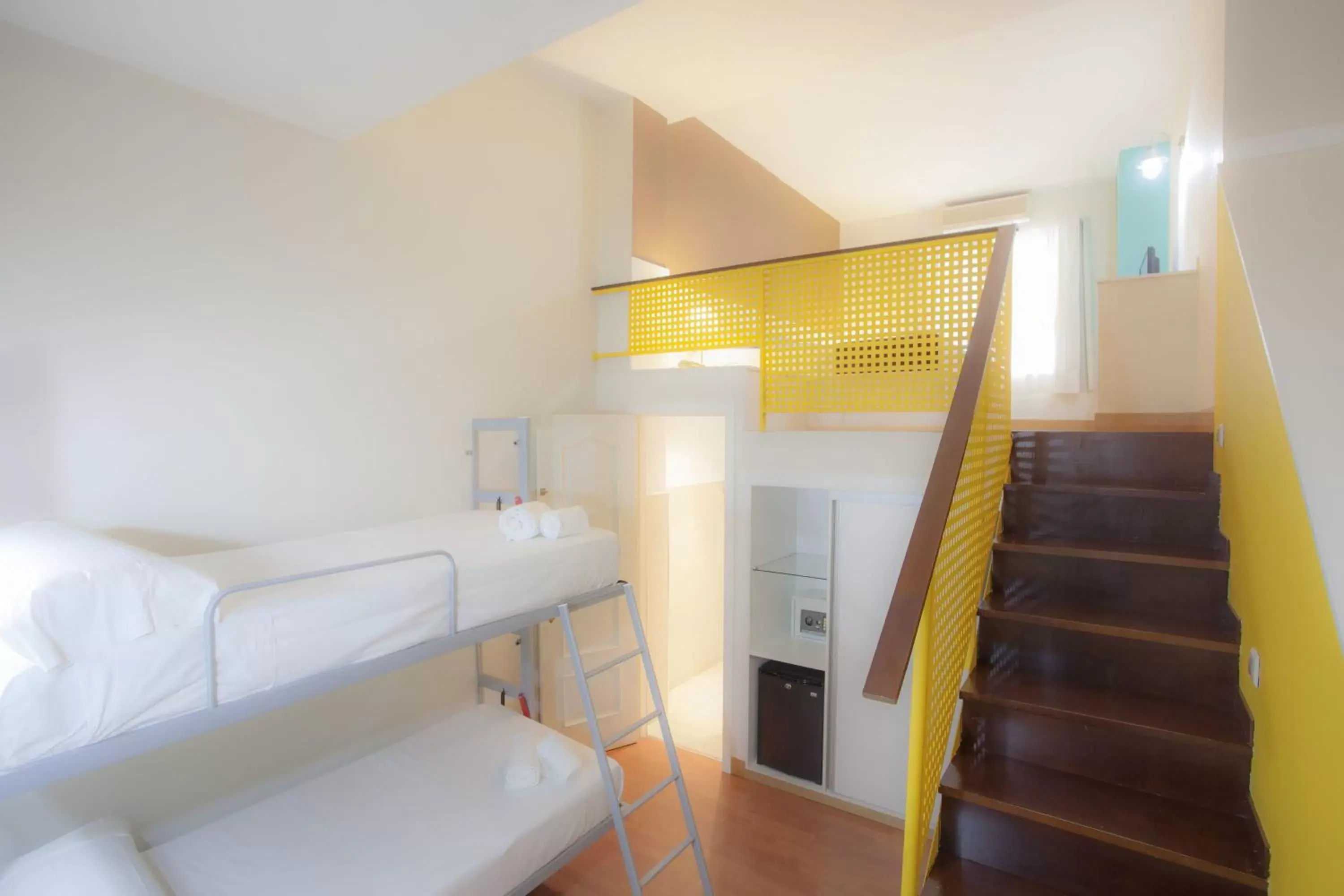 Bedroom, Bunk Bed in Casual de las Artes Valencia