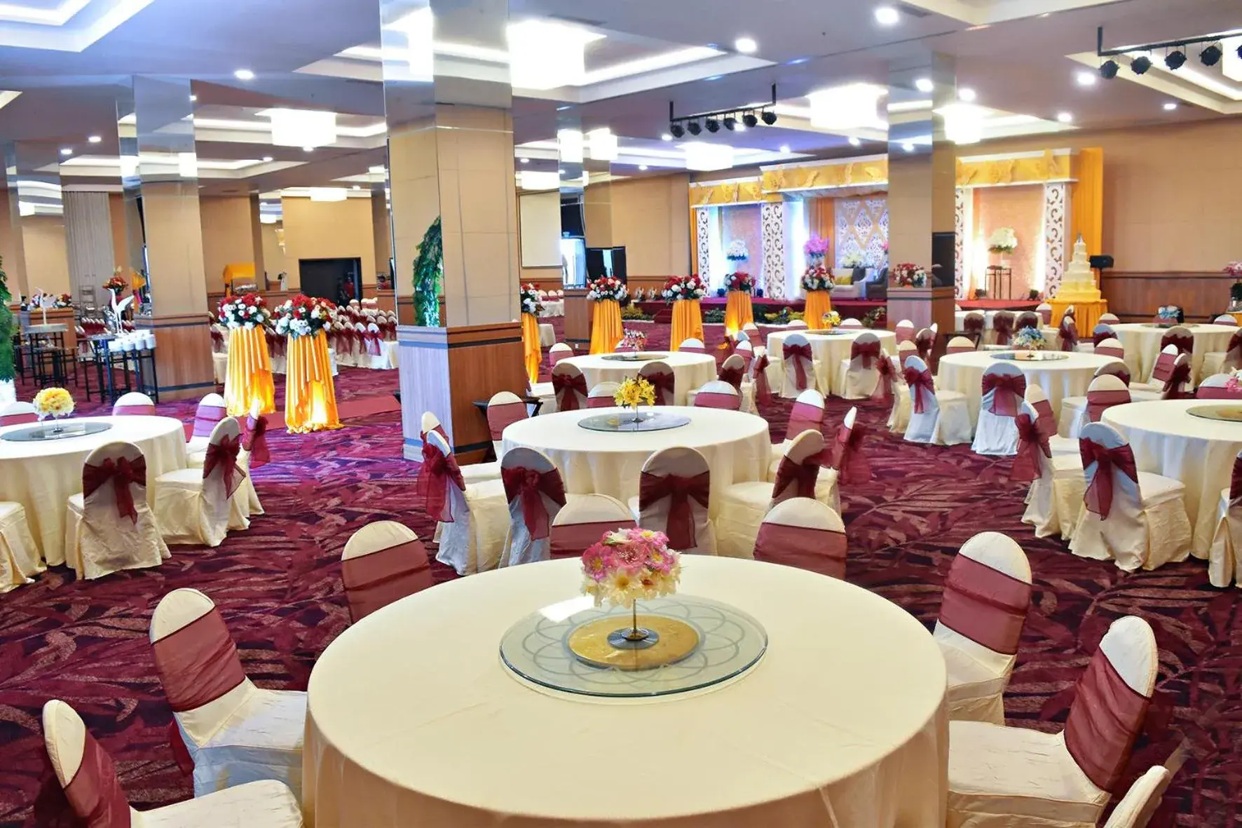 Restaurant/places to eat, Banquet Facilities in Platinum Hotel & Convention Hall Balikpapan