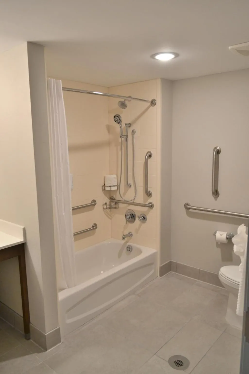 Shower in MainStay Suites Gatlinburg Downtown Area