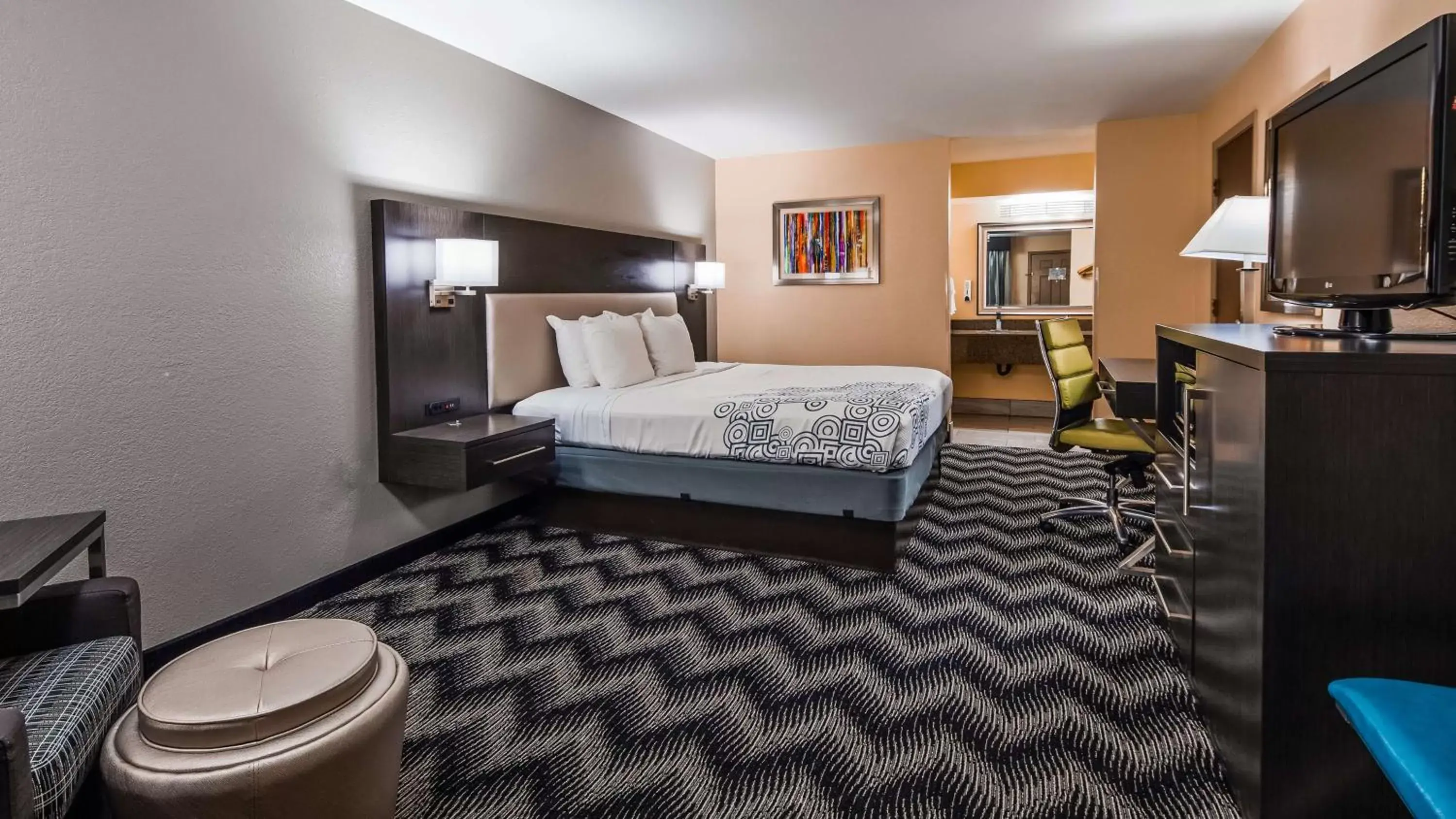 Photo of the whole room, Bed in Best Western Jacksonville near Little Rock Air Force Base Photo of the whole room, Bed in Best Western Jacksonville near Little Rock Air Force Base