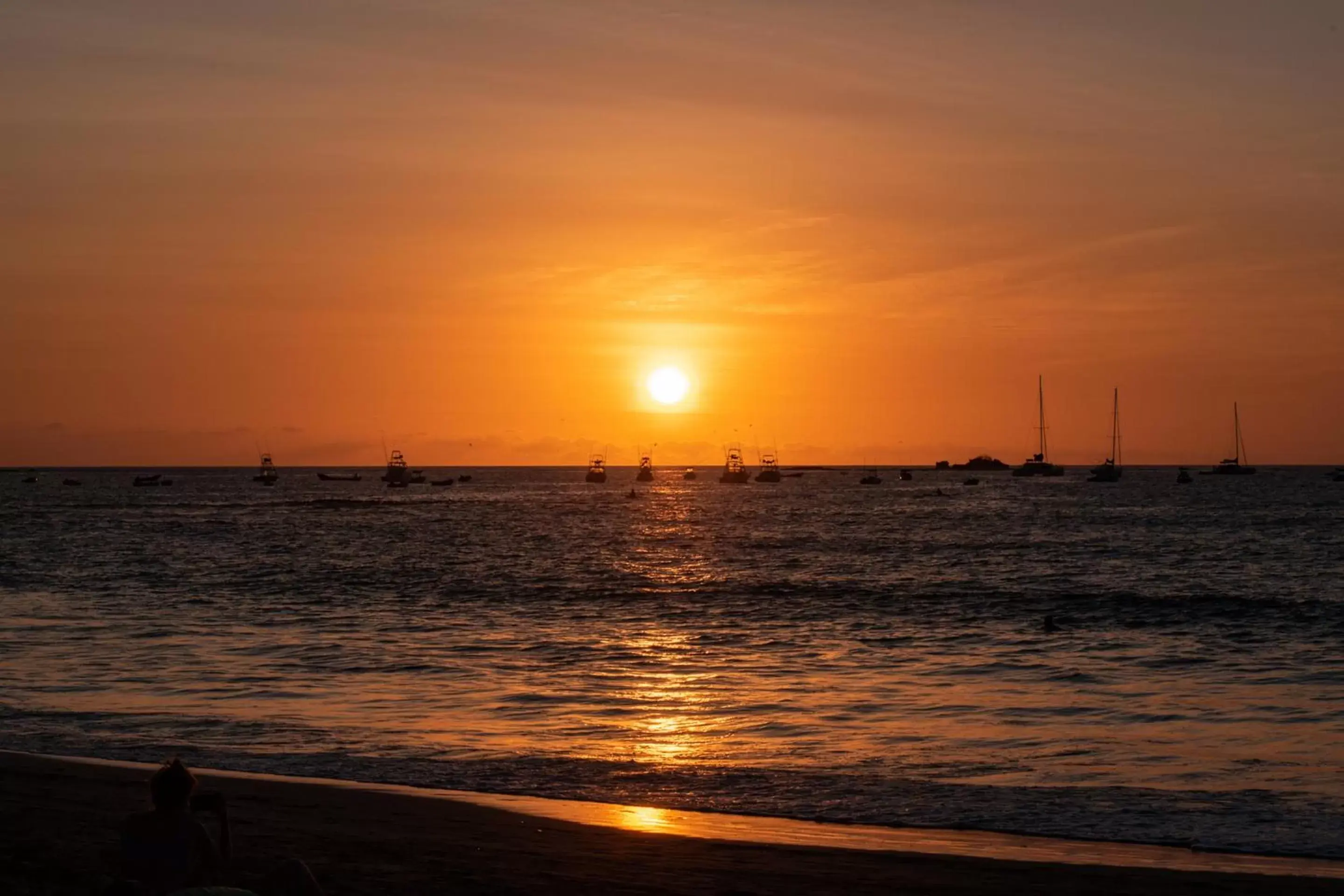 Sunset, Sunrise/Sunset in Hotel Tamarindo Diria Beach Resort