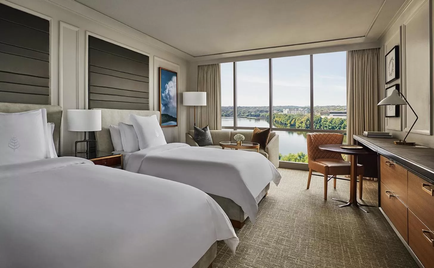 Photo of the whole room, Bed in Four Seasons Hotel Austin