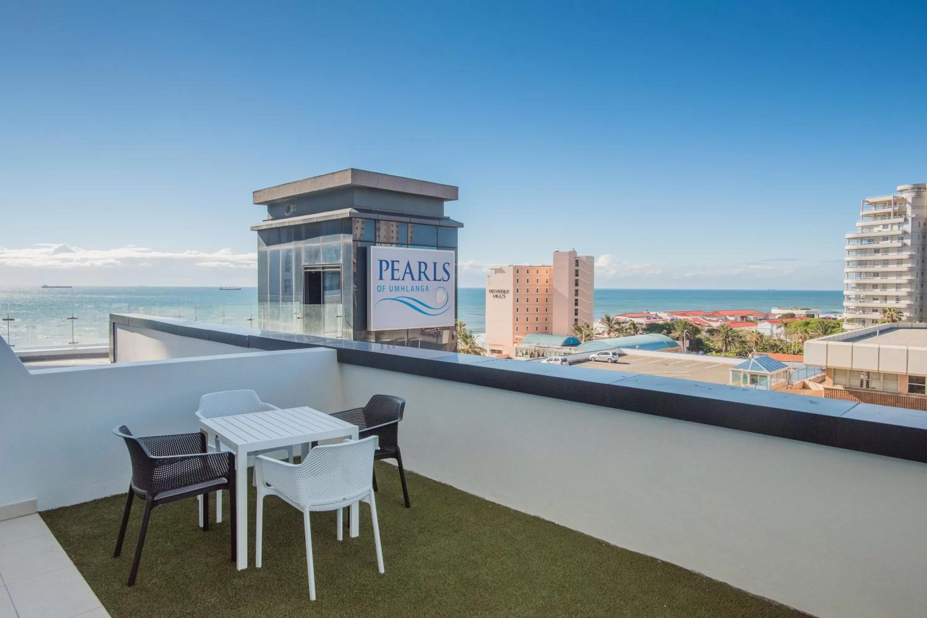 Patio in The Capital Pearls Hotel