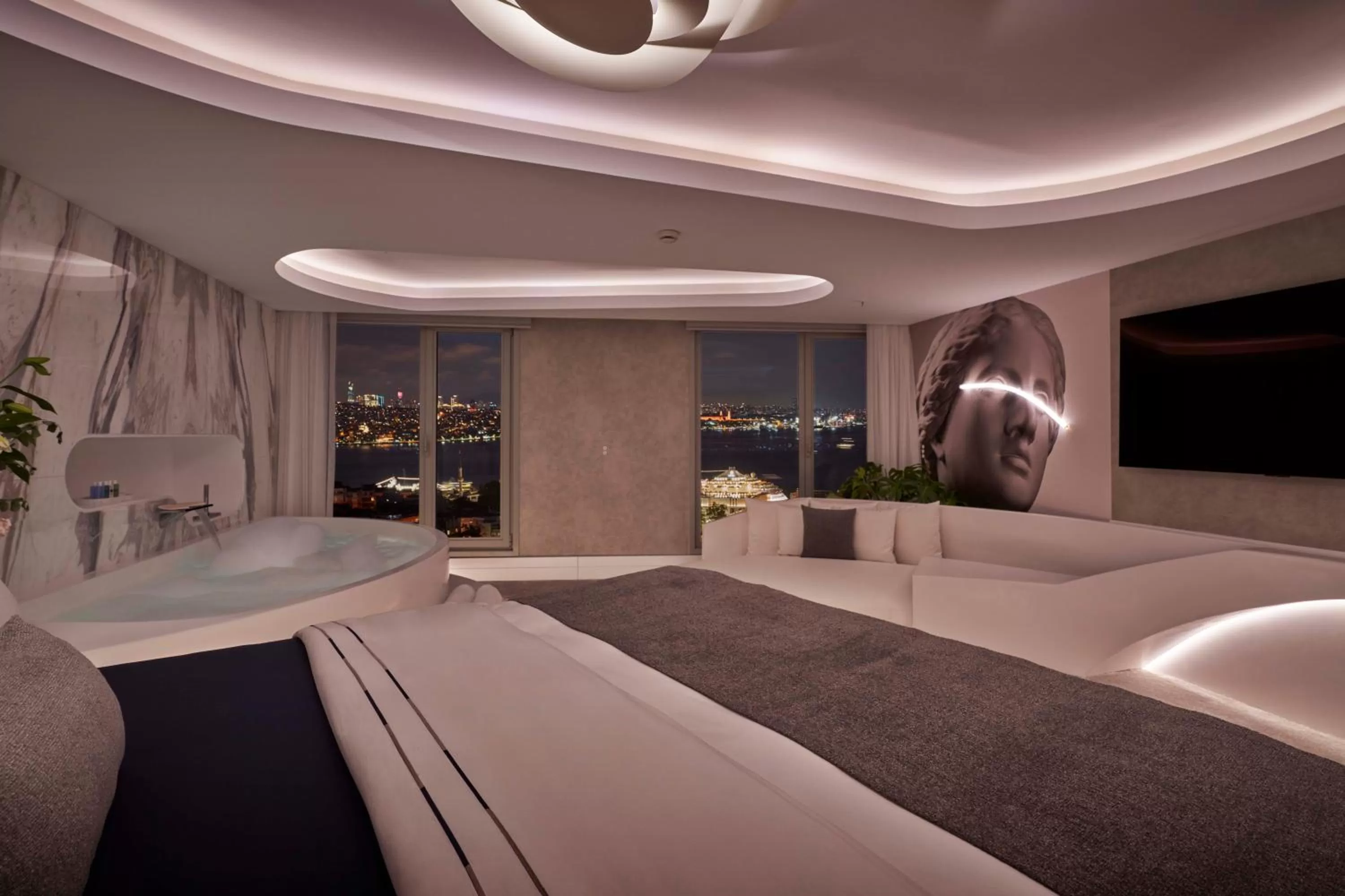 Photo of the whole room, Bed in Richmond Istanbul