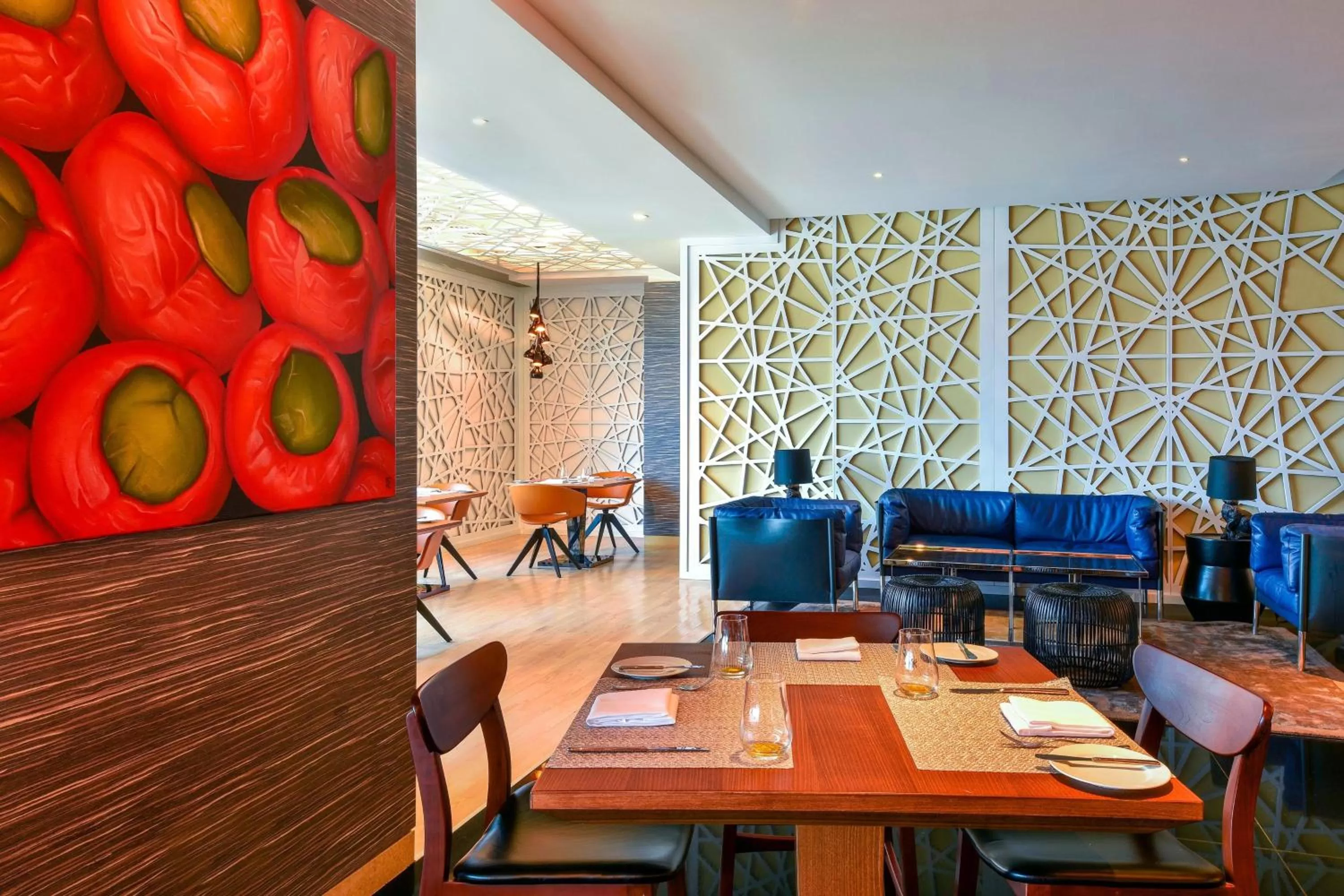 Restaurant/places to eat in W Amman Hotel