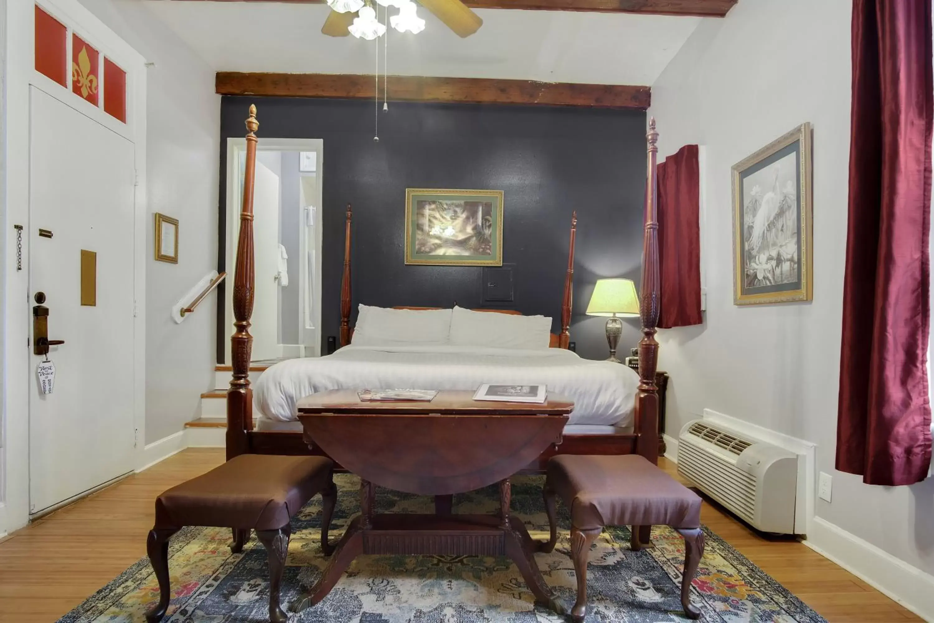 Bedroom, Bed in Rathbone Mansions New Orleans