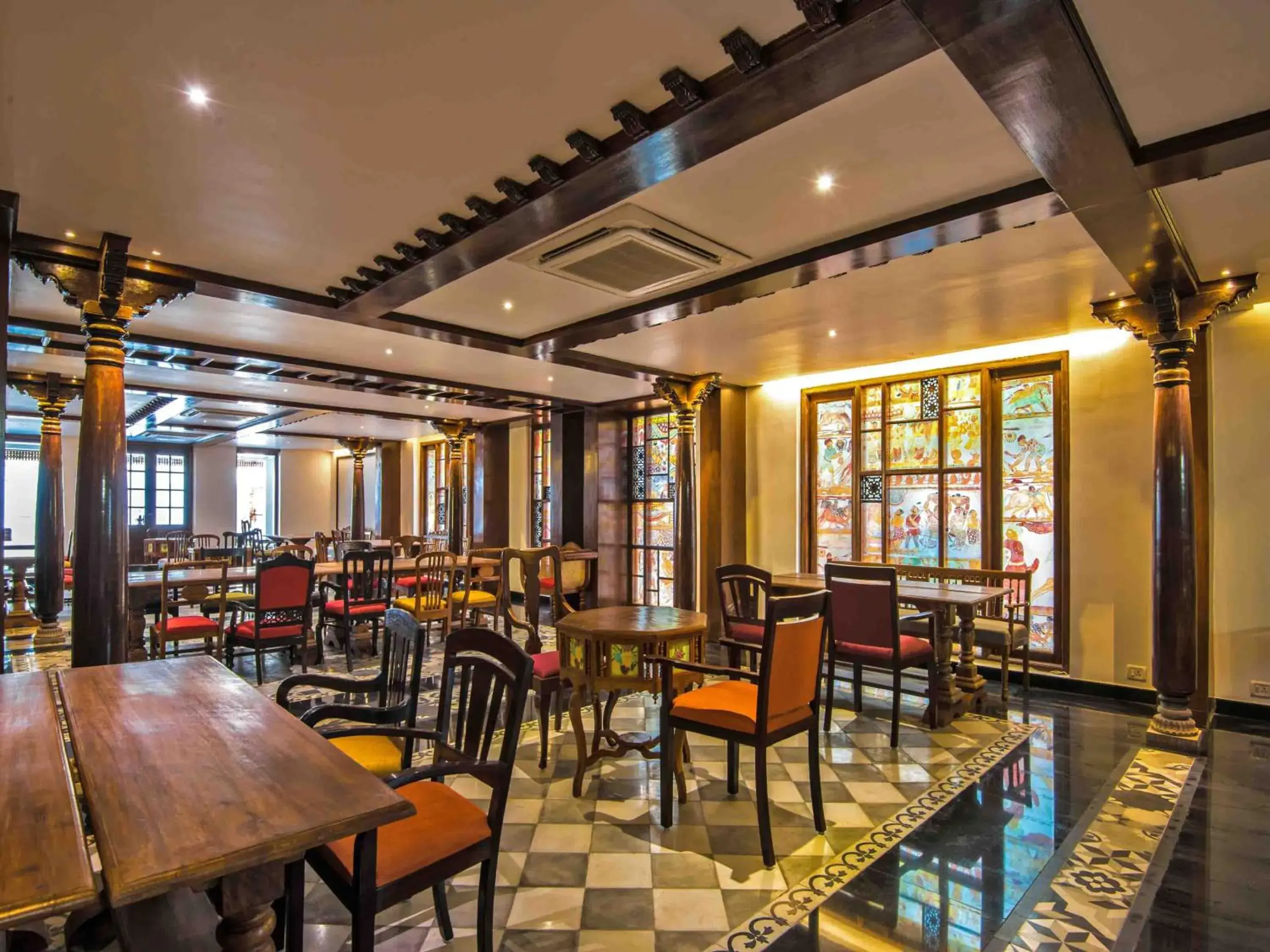 Restaurant/Places to Eat in Svatma Heritage Hotel