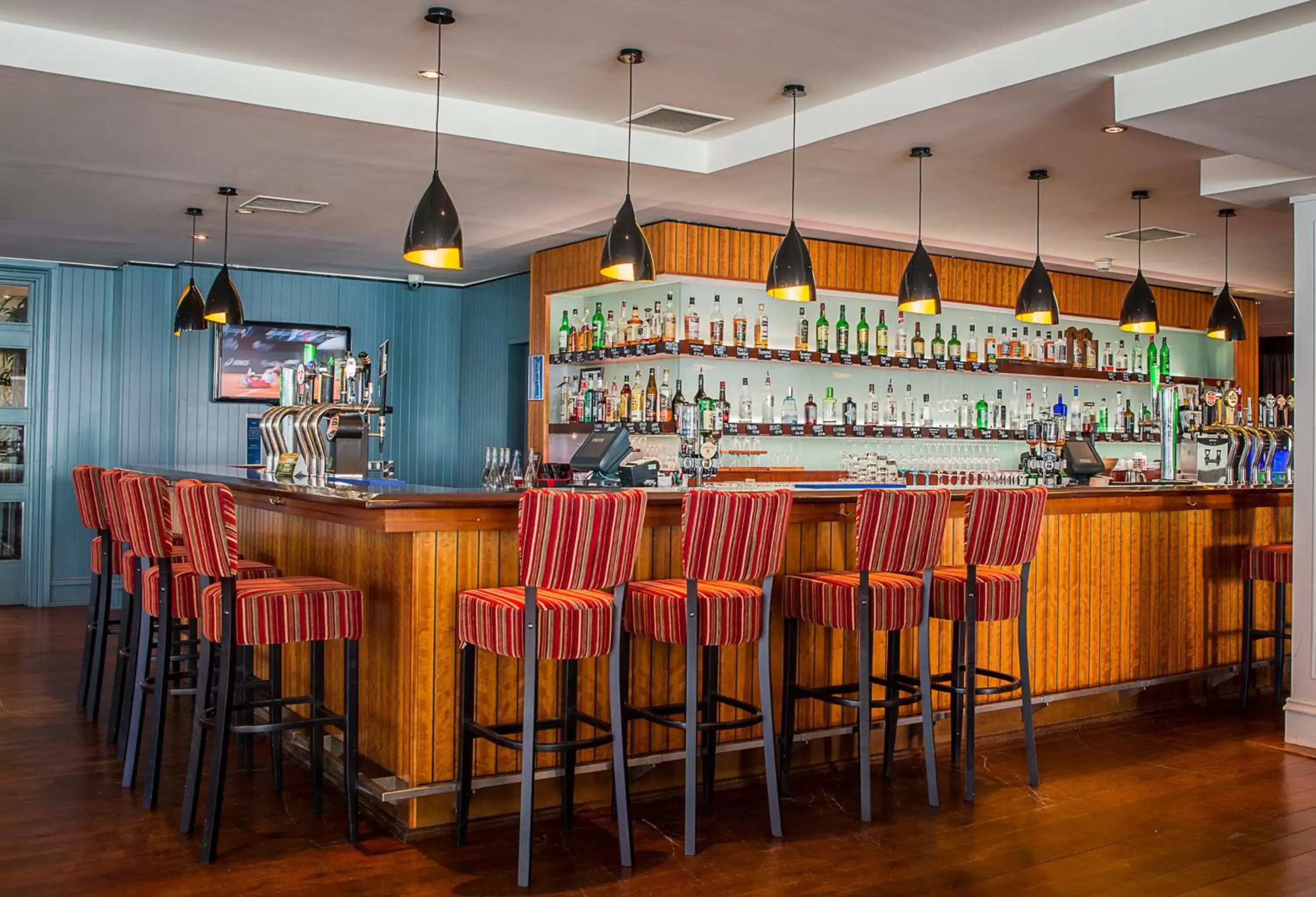 Lounge or bar, Lounge/Bar in Radisson BLU Hotel & Spa, Little Island Cork
