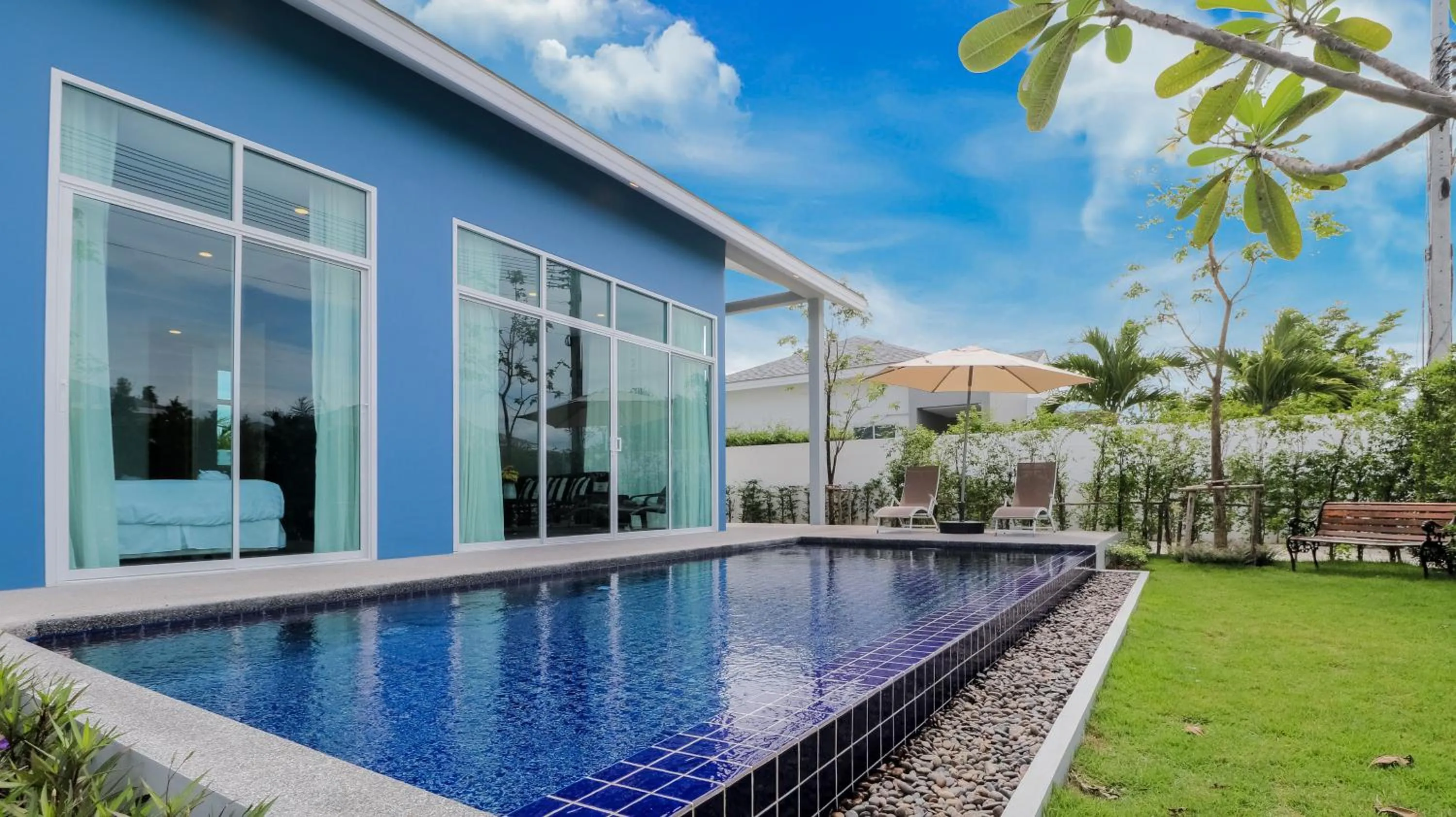 Swimming pool in Chaum Haus Pool Villas