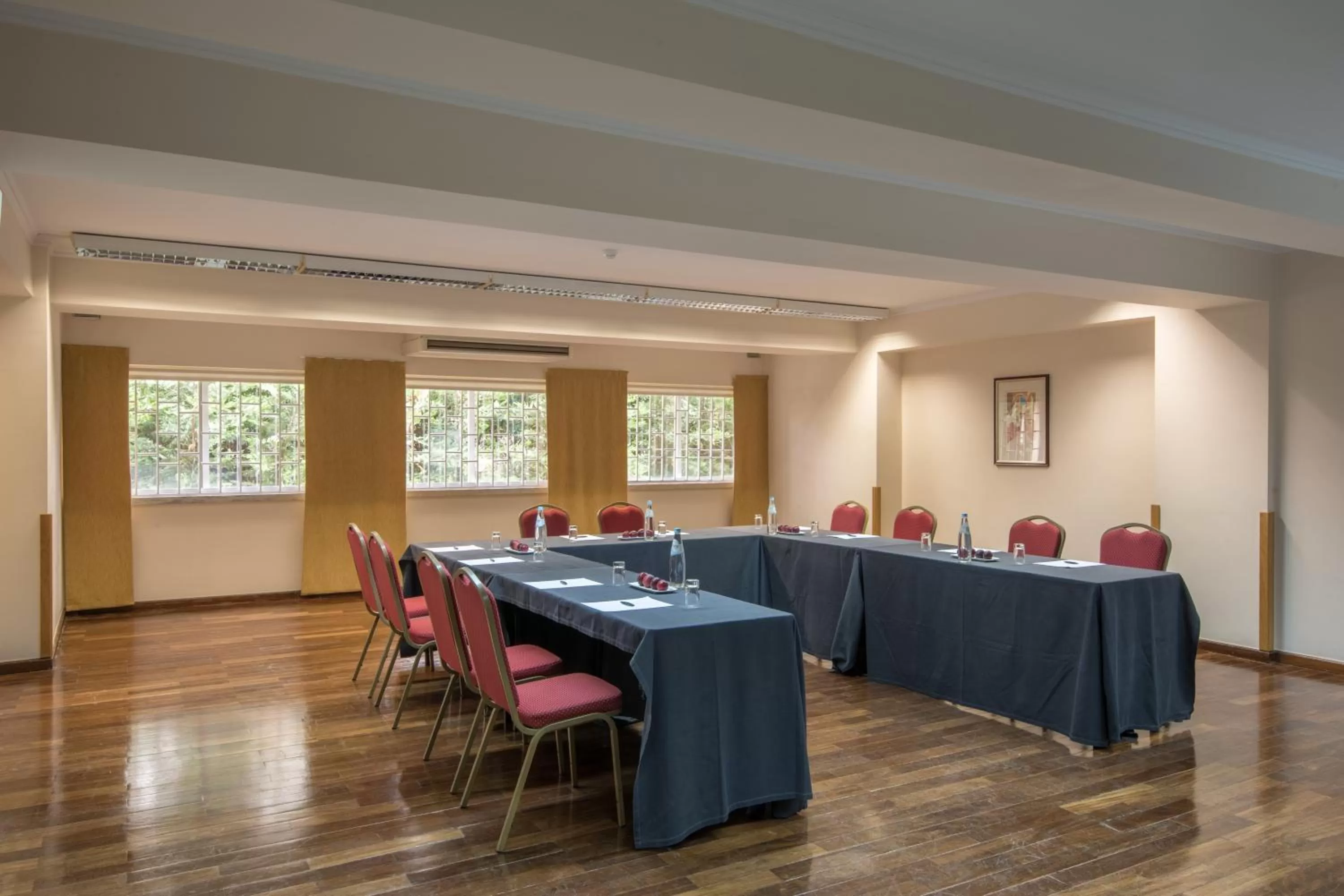 Meeting/conference room in Vila Galé Estoril