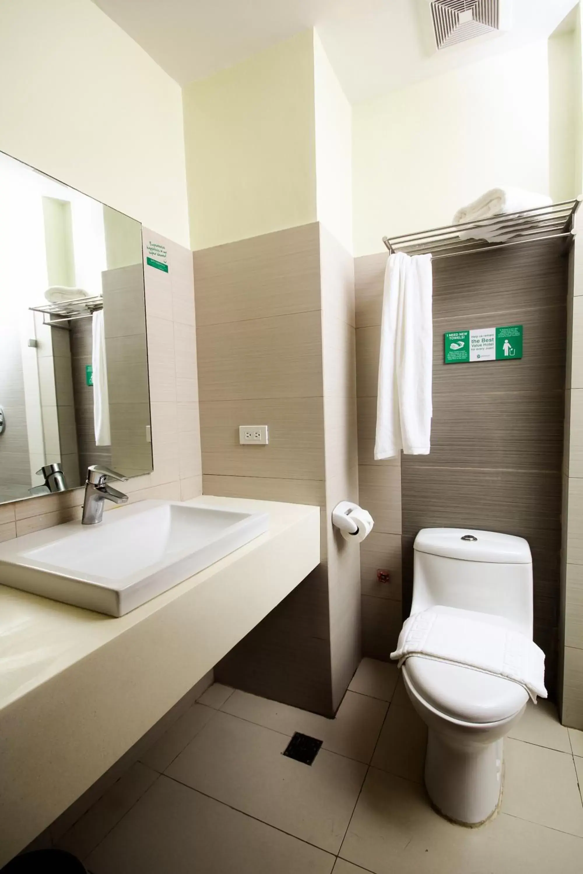 Bathroom in Go Hotels Iloilo