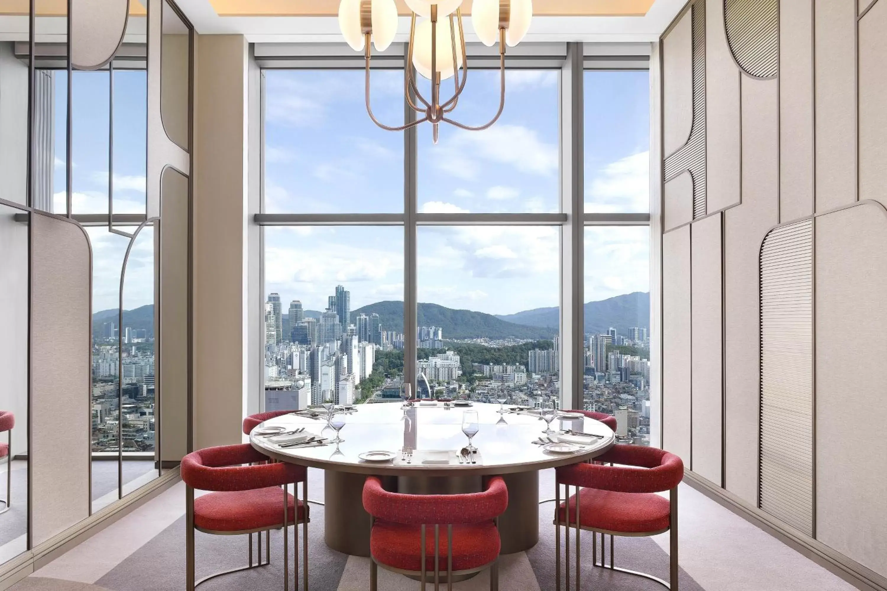 Restaurant/places to eat in Josun Palace, a Luxury Collection Hotel, Seoul Gangnam