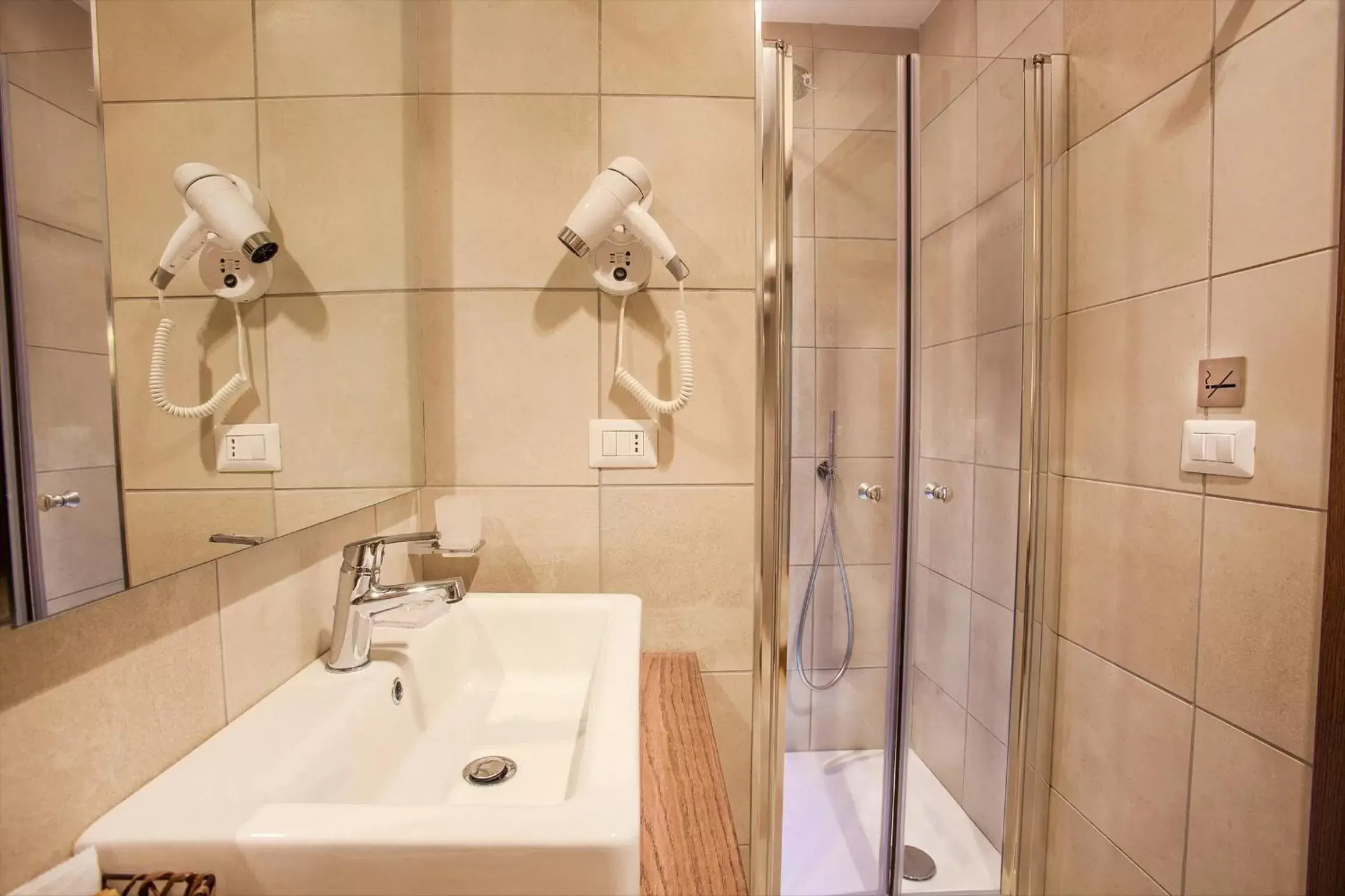 Shower, Bathroom in B&B Palazzo Depretis