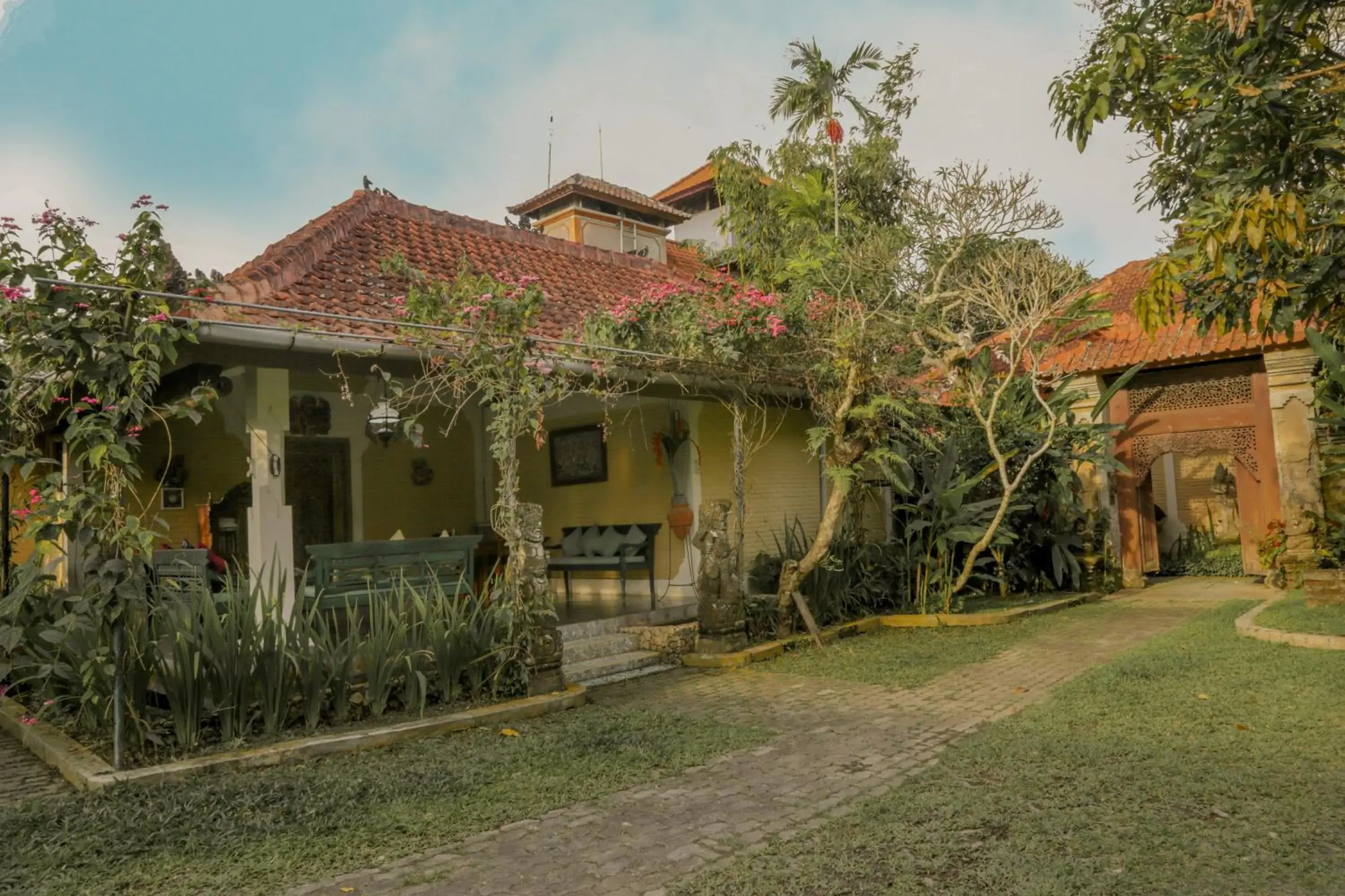 Lobby or reception, Property Building in Villa Chempaka Hotel