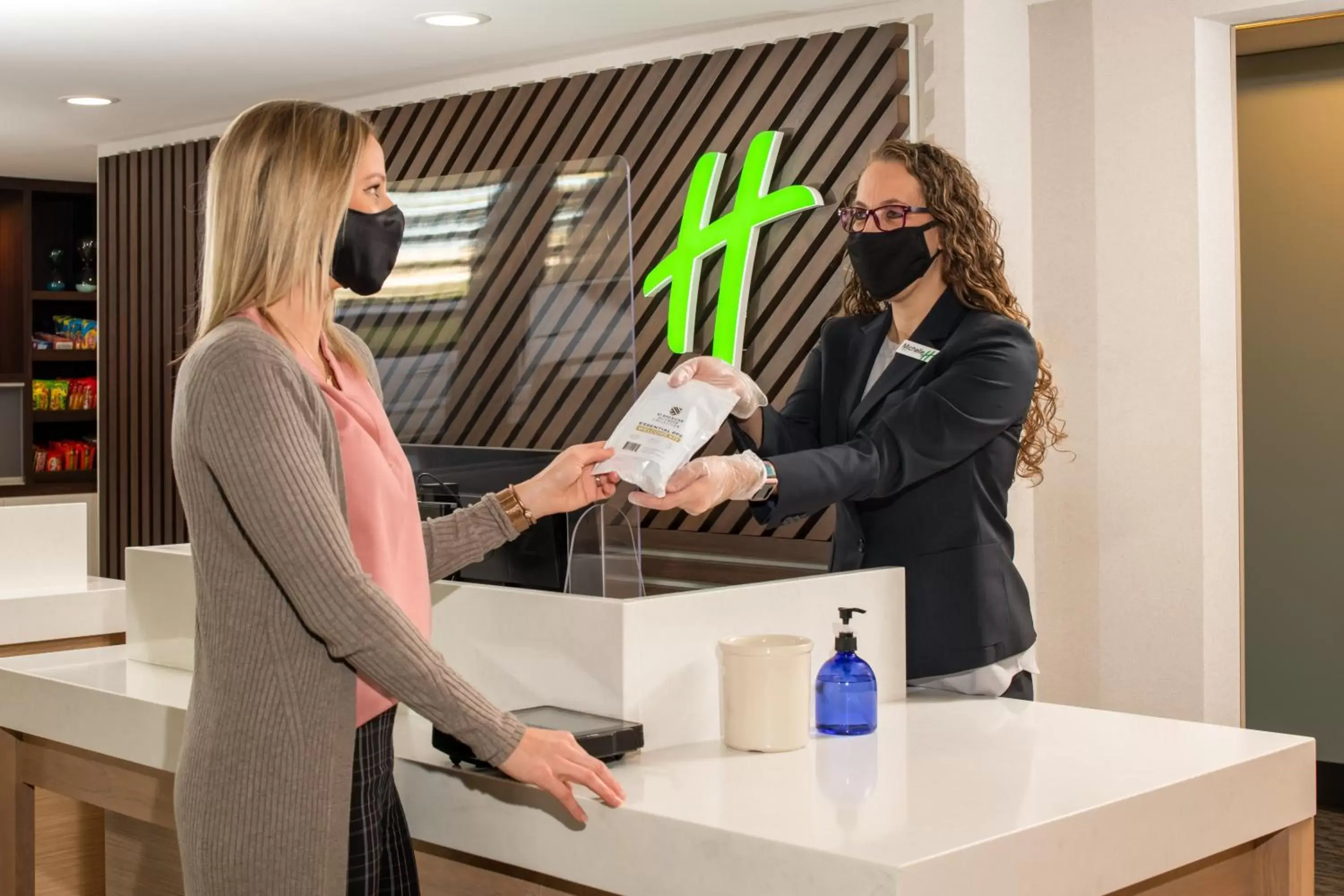 Property building in Holiday Inn Richland on the River by IHG Property building in Holiday Inn Richland on the River by IHG